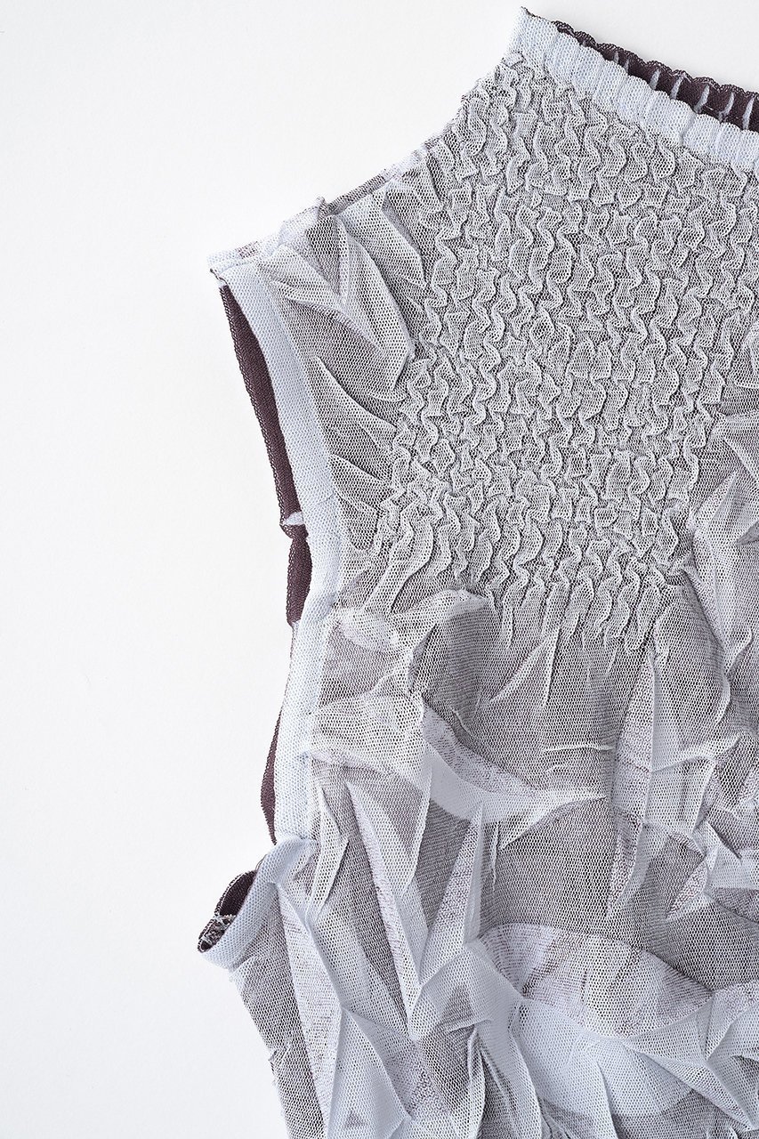 【ミューラル/MURRAL】のCrumpled ノースリーブトップス 人気、トレンドファッション・服の通販 founy(ファニー) 　ファッション　Fashion　レディースファッション　Fashion for Women　トップス・カットソー　Cut & Sew Tops　キャミソール&ノースリーブ　Camisoles & Sleeveless Tops　シャツ・ブラウス・オフィスカジュアル　Elegant Blouses & Button-Ups　ロングTシャツ・Tシャツ　Longline T-Shirts & Tees　カットソー・ベーシックTシャツ　Cut-and-Sewn Tops / Stretch Tees & Basics　2025年　2025　2025-2026秋冬・A/W　Autumn/Winter 2025–26 AW25–26　エレガント 上品　Elegant　コレクション　Collection, Seasonal Line　ショート　Short, Short Length　スリーブ　Sleeve, Long Sleeve / Short Sleeve　ノースリーブ　Sleeveless, No-Sleeve　プリント　Print, Printed Pattern　プリーツ　Pleats, Pleated　ランダム　Random, Irregular　A/W・秋冬　Autumn/Winter　other-4|ID: prp329100004630032 ipo3291000000033298513