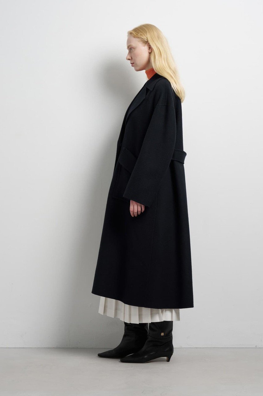 【ランバン オン ブルー/LANVIN en Bleu】のケープカラーカシミヤコート 人気、トレンドファッション・服の通販 founy(ファニー) 　ファッション　Fashion　レディースファッション　Fashion for Women　アウター　Coat / Outerwear Collection　コート・ロングコート・ピーコート　Long Coats, Peacoats & More　クラシカル　Classical, Vintage-Inspired　スーツ　Suit, Formalwear　ドレス　Dress, One-Piece　ファブリック　Fabric, Textile　フォーマル　Formal, Dressy　フレア　Flare, Flared　ロング　Long, Long-Length　冬　Winter / This Winter　新作・新入荷　New Arrivals / New In　軽量　Lightweight, Ultra Light　other-3|ID: prp329100004630056 ipo3291000000033298718