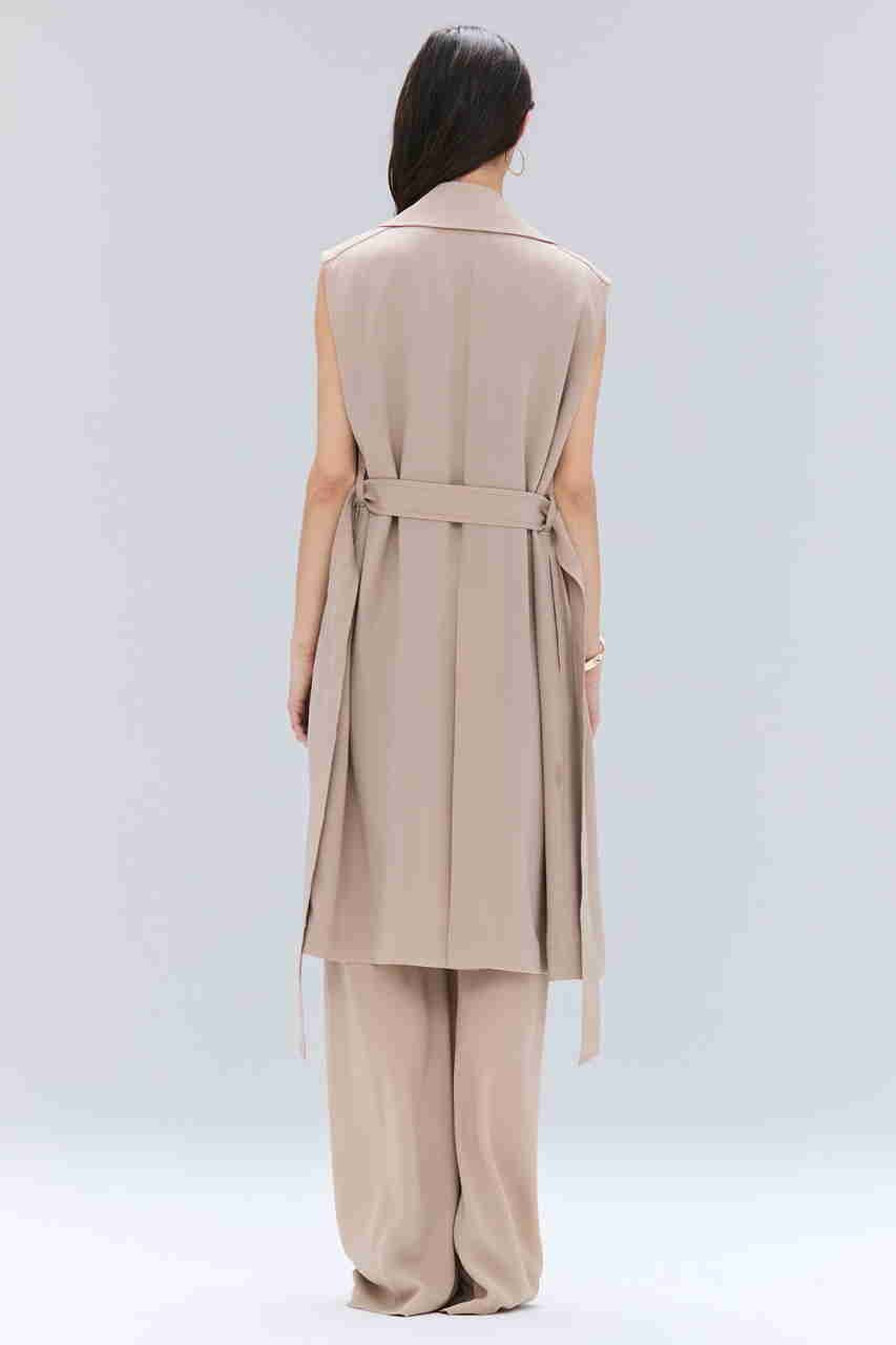 【ベイジ,/BEIGE,】のFLEUR(フルール)/ラップデザインロングジレ 人気、トレンドファッション・服の通販 founy(ファニー) 　ファッション　Fashion　レディースファッション　Fashion for Women　アウター　Coat / Outerwear Collection　レディースジャケット・軽アウター　Jackets　とろみ　Fluid, Flowy Fabric　なめらか　Smooth, Silky Texture　ジャケット　Jacket, Outerwear　トレンチ　Trench, Trench Coat　ドレープ　Drape, Draping Fabric　ベスト　Vest, Waistcoat　ラップ　Wrap, Wrap Design　other-8|ID: prp329100004630069 ipo3291000000035496459