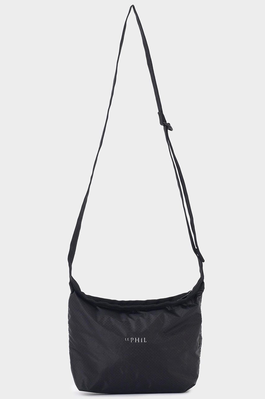 【ル フィル/LE PHIL】の《LE PHIL SPORTS》ライトタフタサコッシュ 人気、トレンドファッション・服の通販 founy(ファニー) 　ファッション　Fashion　レディースファッション　Fashion for Women　スポーツウェア　Functional & Stylish Sportswear　スポーツバッグ・ジム用ポーチ・バックパック　Gym Bag / Sports Backpack / Pouch for Training　バッグ　Bags　ショルダー　Shoulder, Shoulder Strap　シンプル　Simple, Minimal　スポーティ　Sporty, Casual Athletic　タフタ　Taffeta, Structured Fabric　フロント　Front, Front Design　ポシェット　Pochette, Mini Bag　ロング　Long, Long-Length　再入荷　Restock / Back in Stock　軽量　Lightweight, Ultra Light　 other-1|ID: prp329100004630114 ipo3291000000035101823