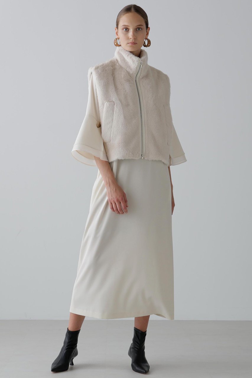 【アドーア/ADORE】のフェイクファーベスト 人気、トレンドファッション・服の通販 founy(ファニー) 　ファッション　Fashion　レディースファッション　Fashion for Women　アウター　Coat / Outerwear Collection　レディースジャケット・軽アウター　Jackets　ジャケット　Jacket, Outerwear　フェイクファー　Faux Fur, Imitation Fur　ベスト　Vest, Waistcoat　ボトム　Bottoms, Lower Wear　リュクス　Luxury, Elegant, High-End, Chic　エレガント 上品　Elegant　other-3|ID: prp329100004630166 ipo3291000000033299737