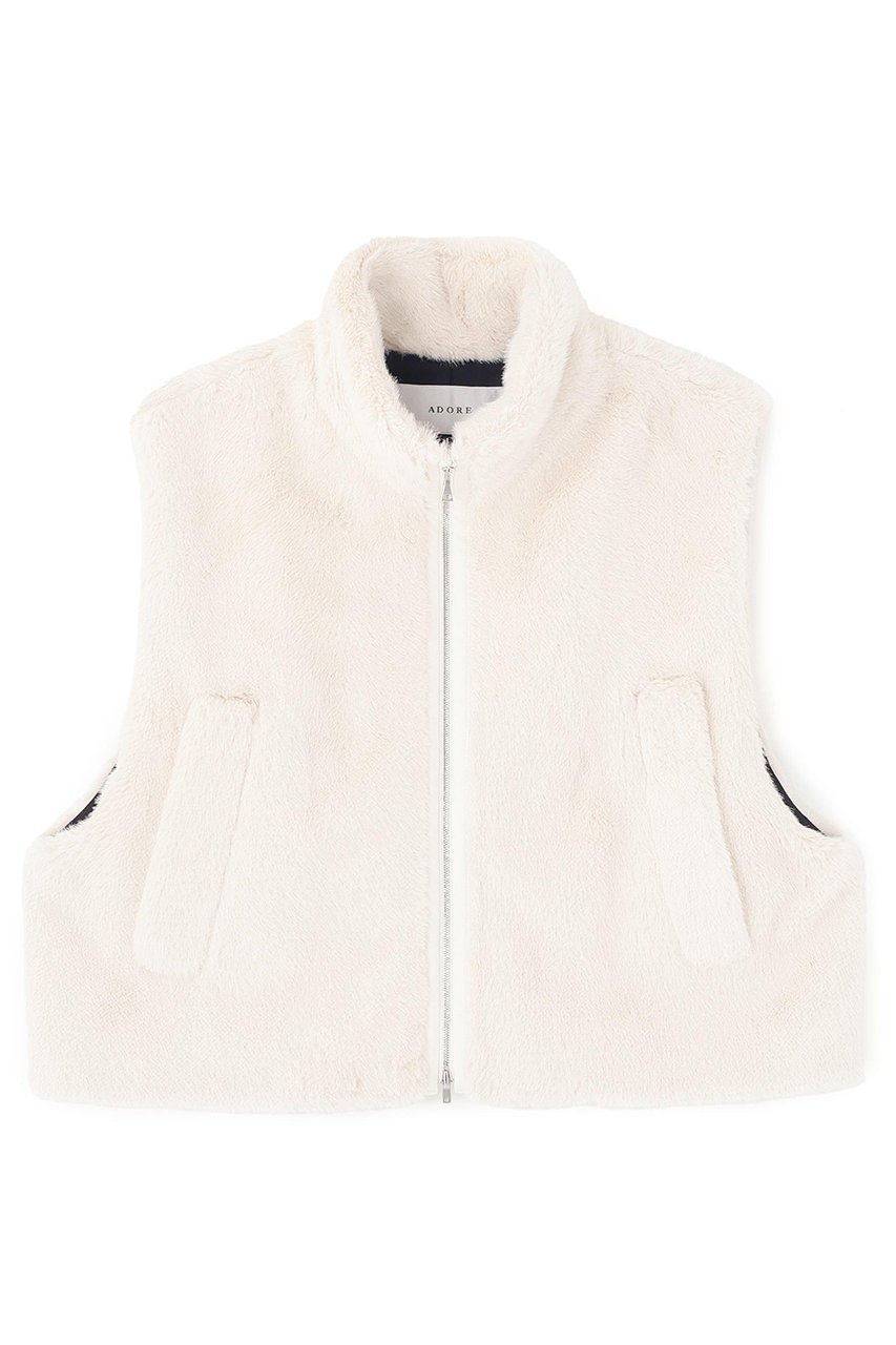 【アドーア/ADORE】のフェイクファーベスト インテリア・キッズ・メンズ・レディースファッション・服の通販 founy(ファウニー) 　ファッション　Fashion　レディースファッション　Fashion for Women　アウター　Coat / Outerwear Collection　レディースジャケット・軽アウター　Jackets　ジャケット　Jacket, Outerwear　フェイクファー　Faux Fur, Imitation Fur　ベスト　Vest, Waistcoat　ボトム　Bottoms, Lower Wear　リュクス　Luxury, Elegant, High-End, Chic　エレガント 上品　Elegant　ホワイト|ID: prp329100004630166 ipo3291000000036868165