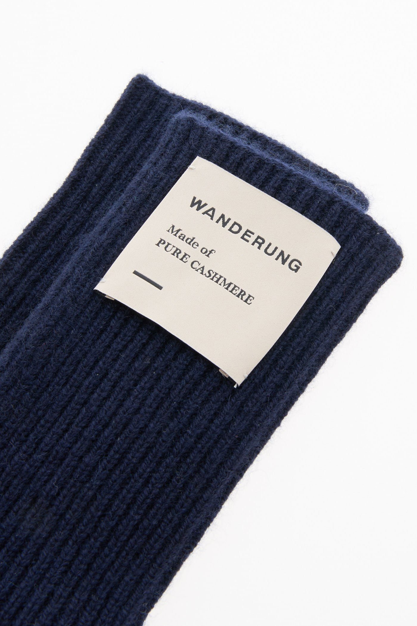 【マルティニーク/martinique】の【WANDERUNG】ピュアカシミア 5フィンガーグローブ(一部別注カラー) 人気、トレンドファッション・服の通販 founy(ファニー) 　ファッション　Fashion　レディースファッション　Fashion for Women　2025年　2025　2025-2026秋冬・A/W　Autumn/Winter 2025–26 AW25–26　スマホ　Smartphone, Mobile Device　スリット　Slit, Slit Detail　フォーマル　Formal, Dressy　リラックス　Relax, Relaxed Fit　別注　Limited Edition, Custom Order　夏　Summer　春　Spring　S/S・春夏　SS, Spring/Summer, Warm Season　A/W・秋冬　Autumn/Winter　other-3|ID: prp329100004630728 ipo3291000000033312736