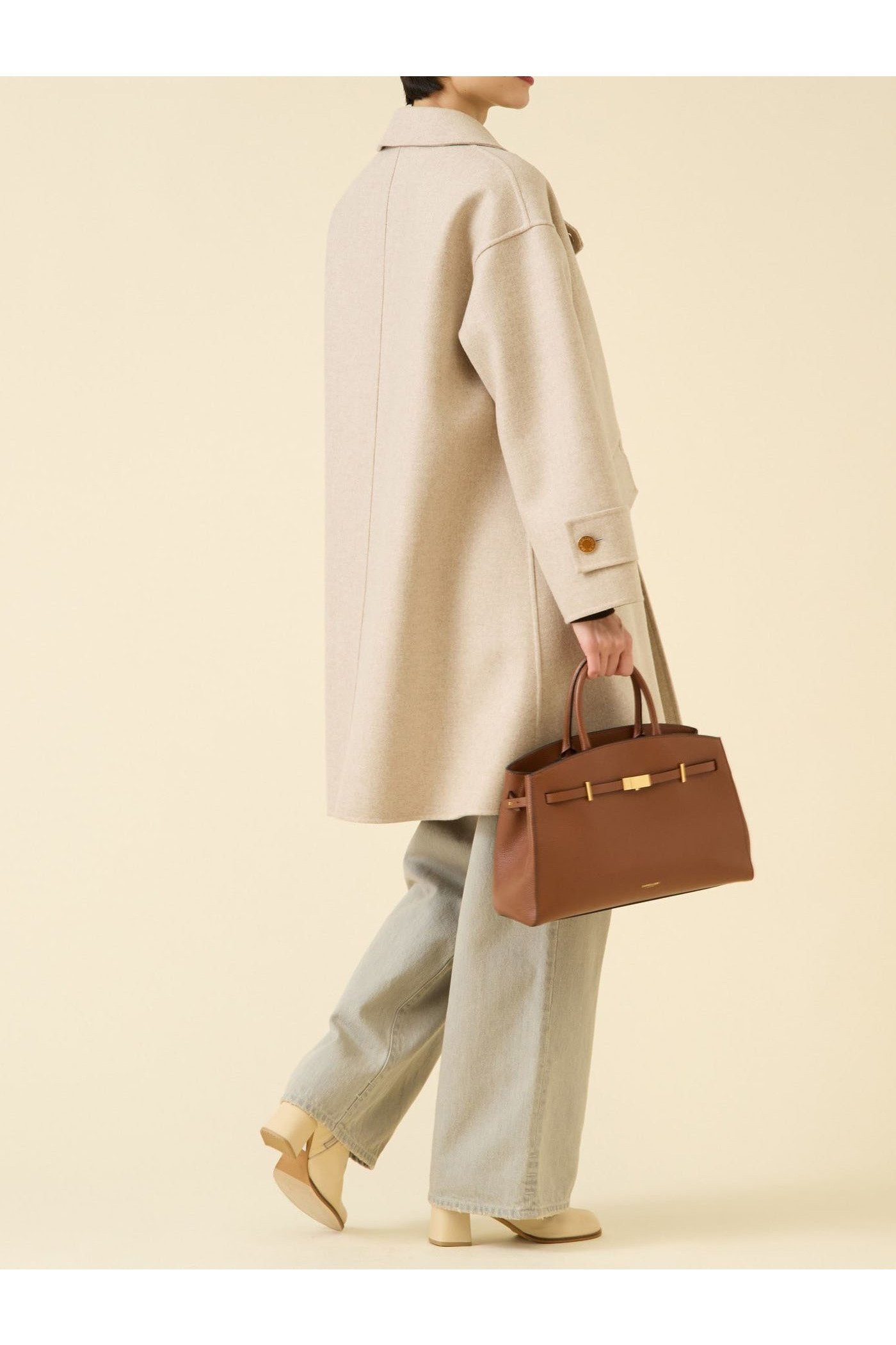 【マルティニーク/martinique】の《別注》【MACKINTOSH】HUMBIE SL MB EX ダブルフェイス 人気、トレンドファッション・服の通販 founy(ファニー) 　ファッション　Fashion　レディースファッション　Fashion for Women　アウター　Coat / Outerwear Collection　コート・ロングコート・ピーコート　Long Coats, Peacoats & More　キルティング　Quilted, Quilting　コンパクト　Compact, Small Size　ショート　Short, Short Length　シルバー　Silver, Metallic Silver　ジャケット　Jacket, Outerwear　スペシャル　Special, Limited Edition　スリム　Slim, Slim Fit　ダブル　Double, Double-Breasted　フィット　Fit, Slim Fit　フェイス　Face, Facial Design　別注　Limited Edition, Custom Order　メルトン　Melton, Heavy Wool　リュクス　Luxury, Elegant, High-End, Chic　レギュラー　Regular, Standard Fit　ロンドン　London Style, British Inspired　A/W・秋冬　Autumn/Winter　2025年　2025　2025-2026秋冬・A/W　Autumn/Winter 2025–26 AW25–26　other-3|ID: prp329100004630817 ipo3291000000033313386