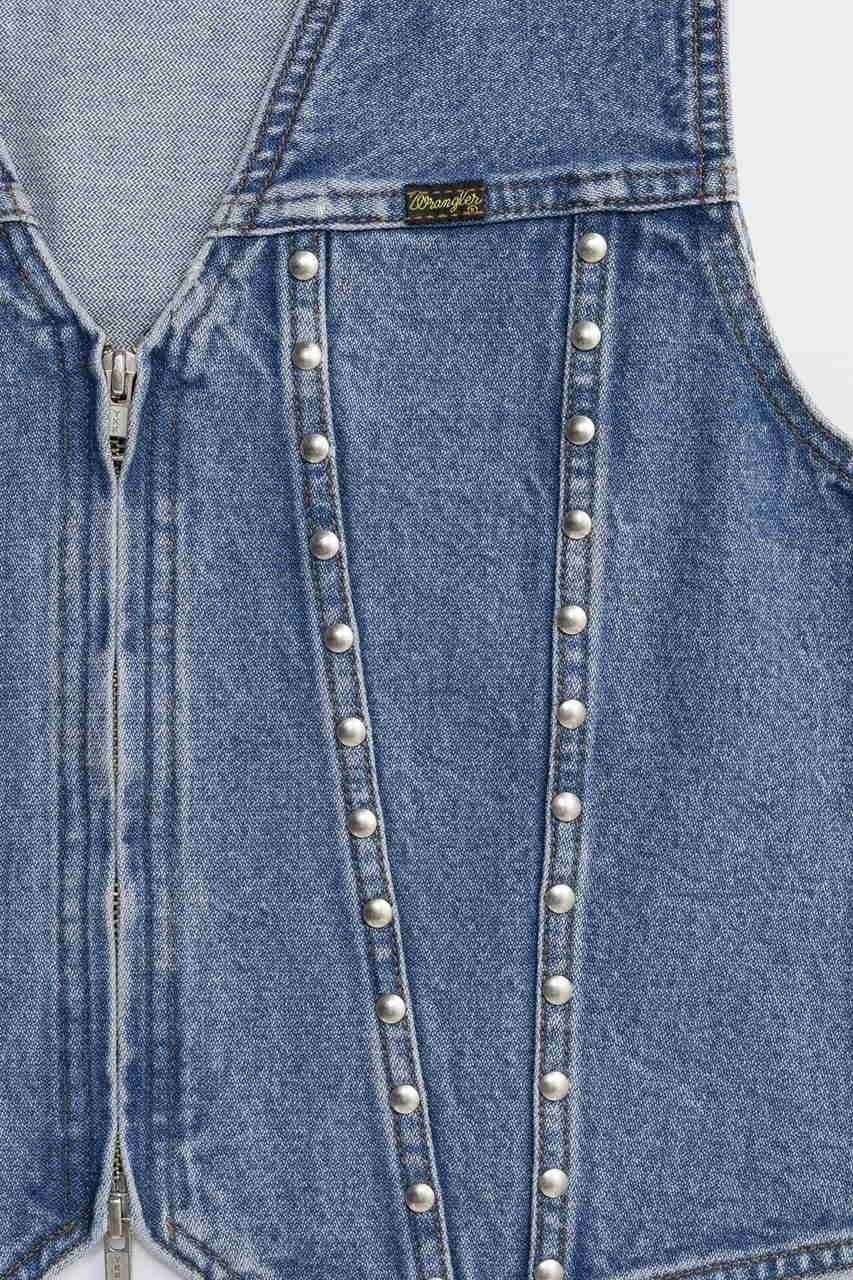 【メゾンスペシャル/MAISON SPECIAL】の【Wrangler×MAISON SPECIAL】Collaboration Studs Denim Vest/ラングラーコラボレーションスタッズデニムベスト 人気、トレンドファッション・服の通販 founy(ファニー) 　ファッション　Fashion　レディースファッション　Fashion for Women　アウター　Coat / Outerwear Collection　レディースジャケット・軽アウター　Jackets　ウエスタン　Western Style　クラシカル　Classical, Vintage-Inspired　コンパクト　Compact, Small Size　シルバー　Silver, Metallic Silver　ジャケット　Jacket, Outerwear　ジーンズ　Jeans, Denim Pants　スタッズ　Studs, Metal Accents　デニム　Denim, Jeans Material　ベスト　Vest, Waistcoat　ワーク　Workwear, Utility Style　A/W・秋冬　Autumn/Winter　2025年　2025　2025-2026秋冬・A/W　Autumn/Winter 2025–26 AW25–26　other-3|ID: prp329100004630824 ipo3291000000033313442