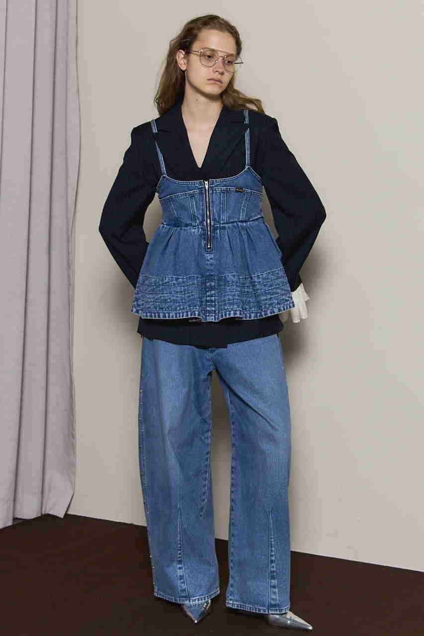 【メゾンスペシャル/MAISON SPECIAL】の【Wrangler×MAISON SPECIAL】Collaboration Studs Denim Pants/ラングラーコラボレーションスタッズデニムパンツ 人気、トレンドファッション・服の通販 founy(ファニー) 　ファッション　Fashion　レディースファッション　Fashion for Women　パンツ　Pants & Trousers　デニムパンツ・ジーンズ・美脚デニム　Denim Jeans & Pants　ウエスタン　Western Style　ウォッシュ　Washed Finish　シルバー　Silver, Metallic Silver　ジーンズ　Jeans, Denim Pants　スタッズ　Studs, Metal Accents　セットアップ　Set-Up, Coordinated Outfit　デニム　Denim, Jeans Material　トレンド　Trend, Trending Now　フラワー　Flower, Floral　ベスト　Vest, Waistcoat　ポケット　Pocket, Pocket Detail　モチーフ　Motif, Design Theme　ワーク　Workwear, Utility Style　other-8|ID: prp329100004630857 ipo3291000000036465938