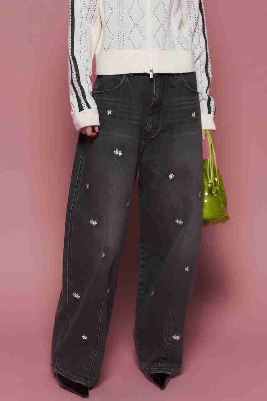 【メゾンスペシャル/MAISON SPECIAL】の【Wrangler×MAISON SPECIAL】Collaboration Flower Embroidery Denim Pants/ラングラーコラボレーションフラワーエンブロイダリーデニムパンツ 人気、トレンドファッション・服の通販 founy(ファニー) 　ファッション　Fashion　レディースファッション　Fashion for Women　パンツ　Pants & Trousers　デニムパンツ・ジーンズ・美脚デニム　Denim Jeans & Pants　ウエスタン　Western Style　ジーンズ　Jeans, Denim Pants　デニム　Denim, Jeans Material　トレンド　Trend, Trending Now　フェミニン　Feminine, Girly　ワーク　Workwear, Utility Style　A/W・秋冬　Autumn/Winter　再入荷　Restock / Back in Stock　2025年　2025　2025-2026秋冬・A/W　Autumn/Winter 2025–26 AW25–26　other-7|ID: prp329100004630858 ipo3291000000033313696