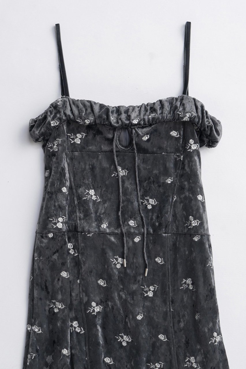 【メゾンスペシャル/MAISON SPECIAL】のFlower Embroidery Velour Camisole Dress/フラワーエンブロイダリーベロアキャミワンピース 人気、トレンドファッション・服の通販 founy(ファニー) 　ファッション　Fashion　レディースファッション　Fashion for Women　ワンピース　Dresses　フォーマル・パーティードレス・結婚式用ドレス　Elegant & Casual Dresses　キャミソールワンピース　Camisole Dresses　チュニック　Tunic Tops & Dresses　キャミワンピース　Cami Dress, Slip Dress　シルバー　Silver, Metallic Silver　ジャケット　Jacket, Outerwear　ストレッチ　Stretch, Stretchy Fabric　チュニック　Tunic, Long Top　フィット　Fit, Slim Fit　フェミニン　Feminine, Girly　フリル　Frill, Ruffle　ベロア　Velour, Soft Velvet　ライダース　Riders　ラップ　Wrap, Wrap Design　ロング　Long, Long-Length　A/W・秋冬　Autumn/Winter　おすすめ　Recommended / Our Picks　2025年　2025　2025-2026秋冬・A/W　Autumn/Winter 2025–26 AW25–26　other-2|ID: prp329100004631611 ipo3291000000033328210