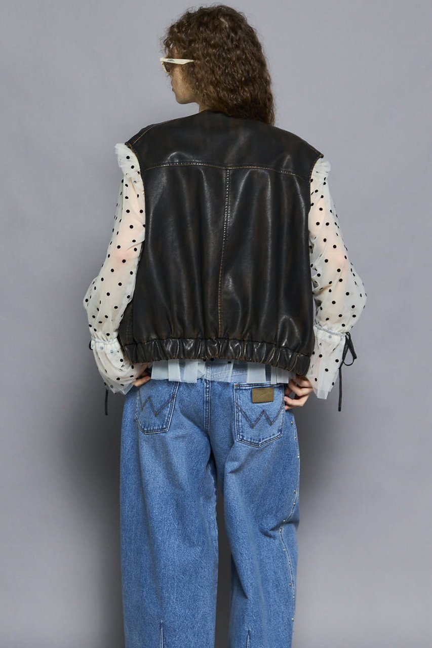【メゾンスペシャル/MAISON SPECIAL】のVegan Leather Vest/ヴィーガンレザーベスト 人気、トレンドファッション・服の通販 founy(ファニー) 　ファッション　Fashion　レディースファッション　Fashion for Women　アウター　Coat / Outerwear Collection　レディースジャケット・軽アウター　Jackets　インナー　Innerwear　ギャザー　Gathered, Ruffled　軽量　Lightweight, Ultra Light　ジップ　Zip, Zipper　ジャケット　Jacket, Outerwear　バランス　Balance, Style Balance　フロント　Front, Front Design　ベスト　Vest, Waistcoat　羽織　Haori, Light Jacket　メタリック　Metallic, Shiny Finish　モダン　Modern, Contemporary　リアル　Real, Realistic　A/W・秋冬　Autumn/Winter　2025年　2025　2025-2026秋冬・A/W　Autumn/Winter 2025–26 AW25–26　other-5|ID: prp329100004631641 ipo3291000000033328642