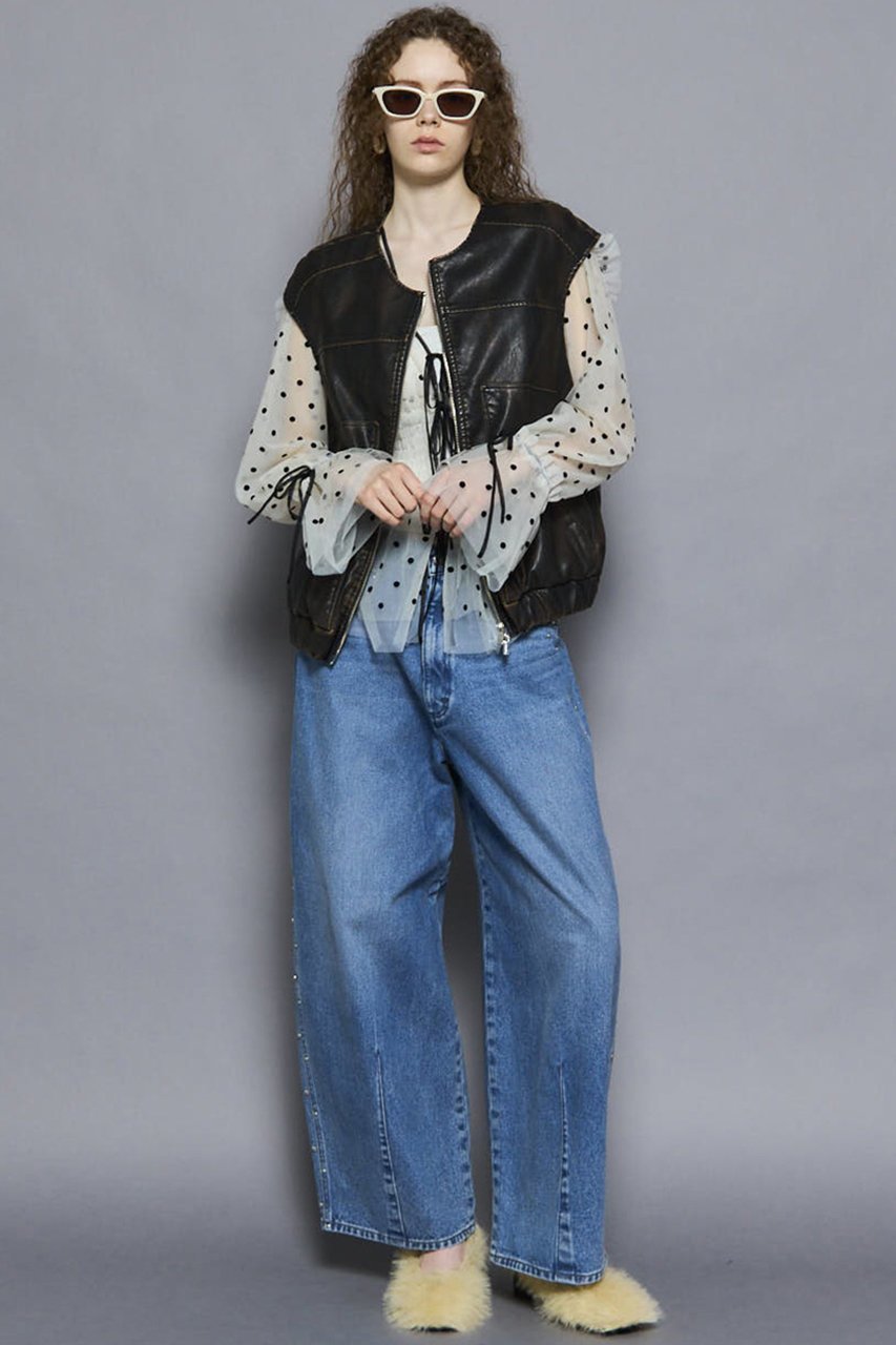 【メゾンスペシャル/MAISON SPECIAL】のVegan Leather Vest/ヴィーガンレザーベスト 人気、トレンドファッション・服の通販 founy(ファニー) 　ファッション　Fashion　レディースファッション　Fashion for Women　アウター　Coat / Outerwear Collection　レディースジャケット・軽アウター　Jackets　インナー　Innerwear　ギャザー　Gathered, Ruffled　軽量　Lightweight, Ultra Light　ジップ　Zip, Zipper　ジャケット　Jacket, Outerwear　バランス　Balance, Style Balance　フロント　Front, Front Design　ベスト　Vest, Waistcoat　羽織　Haori, Light Jacket　メタリック　Metallic, Shiny Finish　モダン　Modern, Contemporary　リアル　Real, Realistic　A/W・秋冬　Autumn/Winter　2025年　2025　2025-2026秋冬・A/W　Autumn/Winter 2025–26 AW25–26　other-6|ID: prp329100004631641 ipo3291000000033328644