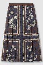 【アナイ/ANAYI】のスカーフプリントタックスカート 人気、トレンドファッション・服の通販 founy(ファニー) ファッション Fashion レディースファッション Fashion for Women スカート Skirts ロングスカート Long Skirts / Maxi & Midi Skirts 2025年 2025 2025-2026秋冬・A/W Autumn/Winter 2025–26 AW25–26 オレンジ Orange オータム Autumn Fashion カーディガン Cardigan, Knitwear サテン Satin, Glossy Fabric シンプル Simple, Minimal スカーフ Scarf, Neckwear フラワー Flower, Floral プリント Print, Printed Pattern ロング Long, Long-Length A/W・秋冬 Autumn/Winter thumbnail ネイビー|ID: prp329100004631679 ipo3291000000033329132