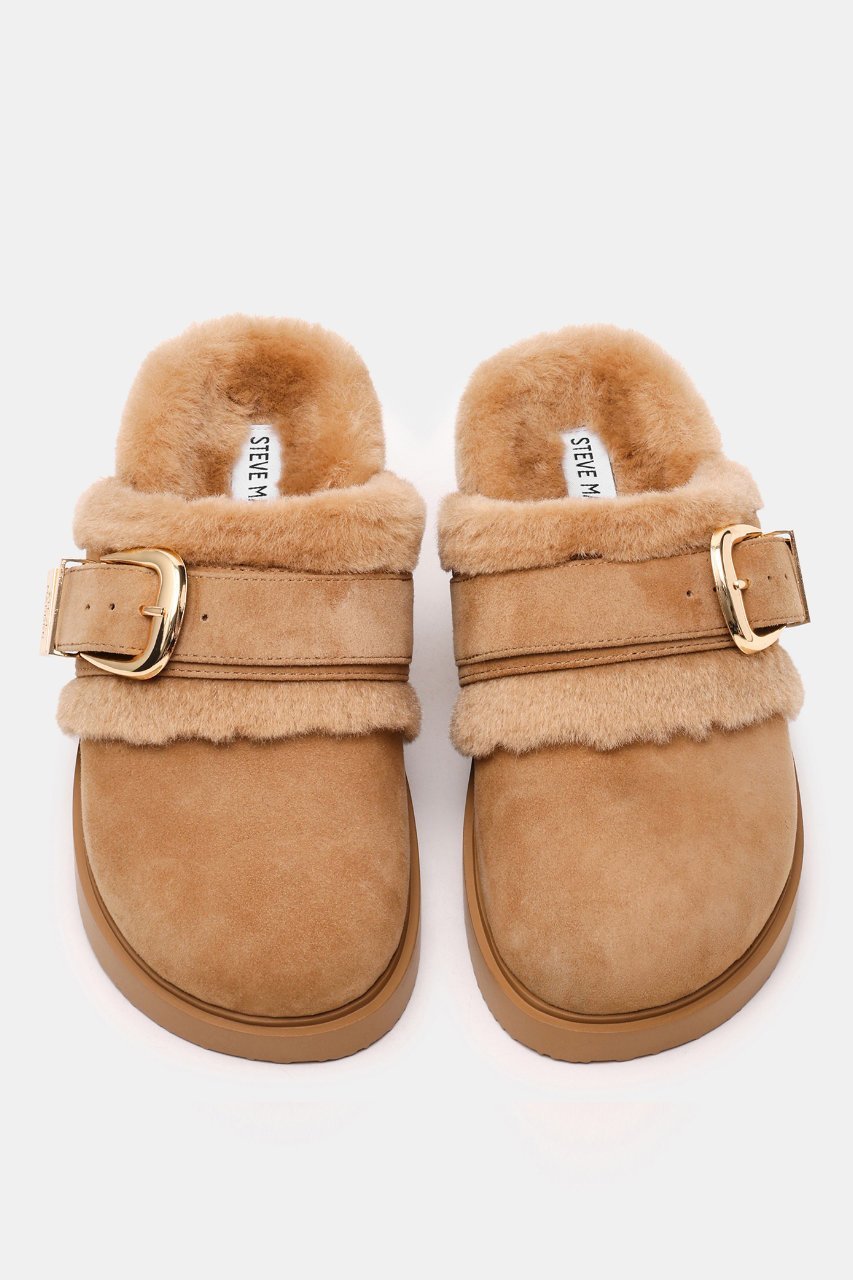 【スティーブマデン/STEVE MADDEN】のCOZY-UP ファーバックルサボ インテリア・キッズ・メンズ・レディースファッション・服の通販 founy(ファニー) 　ファッション　Fashion　レディースファッション　Fashion for Women　バッグ　Bags　2025年　2025　2025-2026秋冬・A/W　Autumn/Winter 2025–26 AW25–26　サンダル　Sandals, Summer Shoes　デニム　Denim, Jeans Material　ブランケット　Blanket, Throw Blanket　ライニング　Inner Lining, Inner Fabric, Lined　A/W・秋冬　Autumn/Winter　TAN|ID: prp329100004632774 ipo3291000000033341408