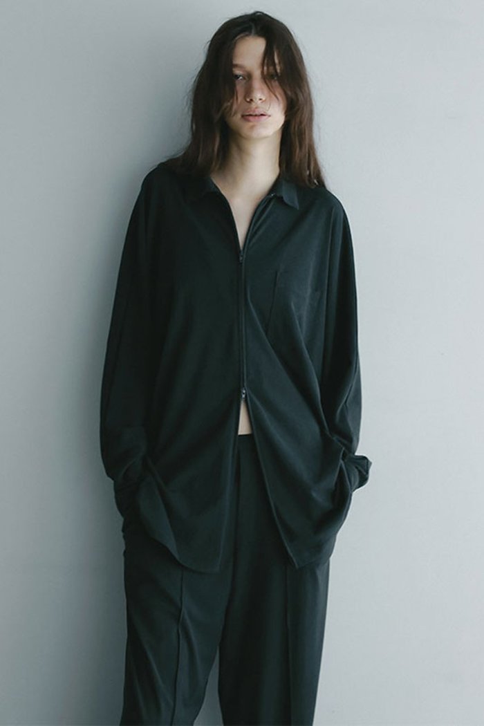 【エトレトウキョウ/ETRE TOKYO】の【8/8 19:00販売開始】フロントファスナーカットシャツ インテリア・キッズ・メンズ・レディースファッション・服の通販 founy(ファニー) https://founy.com/ ファッション Fashion レディースファッション Fashion for Women トップス・カットソー Cut & Sew Tops シャツ・ブラウス・オフィスカジュアル Elegant Blouses & Button-Ups カットソー Cut and Sewn Top ジップ Zip, Zipper スリーブ Sleeve, Long Sleeve / Short Sleeve セットアップ Set-Up, Coordinated Outfit トレンド Trend, Trending Now フロント Front, Front Design ロング Long, Long-Length 新作・新入荷 New Arrivals / New In |ID: prp329100004632813 ipo3291000000033341724