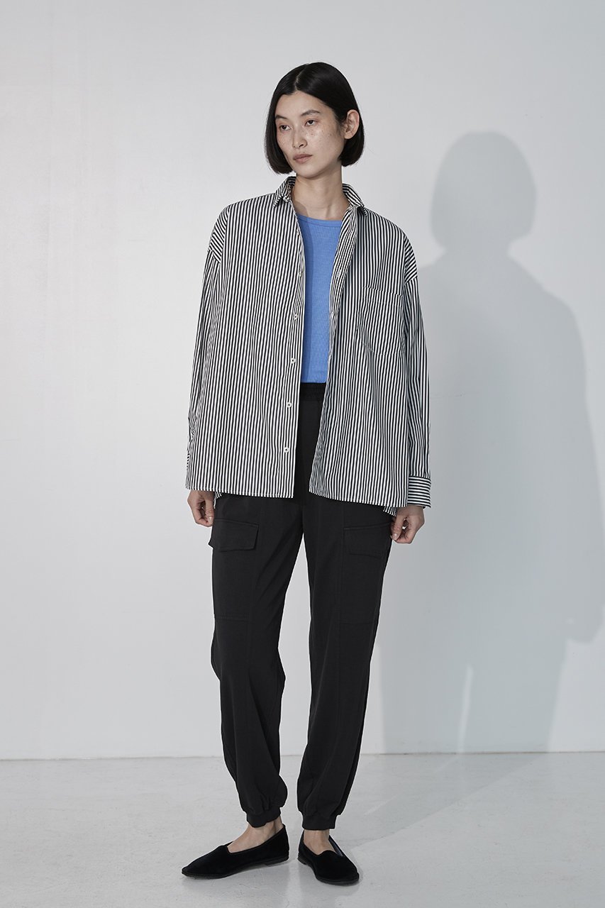 【ティッカ/TICCA】のスクエアビッグシャツ 人気、トレンドファッション・服の通販 founy(ファニー) 　ファッション　Fashion　レディースファッション　Fashion for Women　トップス・カットソー　Cut & Sew Tops　シャツ・ブラウス・オフィスカジュアル　Elegant Blouses & Button-Ups　2025年　2025　2025-2026秋冬・A/W　Autumn/Winter 2025–26 AW25–26　コンパクト　Compact, Small Size　スリーブ　Sleeve, Long Sleeve / Short Sleeve　ドレス　Dress, One-Piece　ボトム　Bottoms, Lower Wear　リラックス　Relax, Relaxed Fit　ロング　Long, Long-Length　エレガント 上品　Elegant　定番　Standard, Basic Item　A/W・秋冬　Autumn/Winter　other-6|ID: prp329100004632815 ipo3291000000033341759