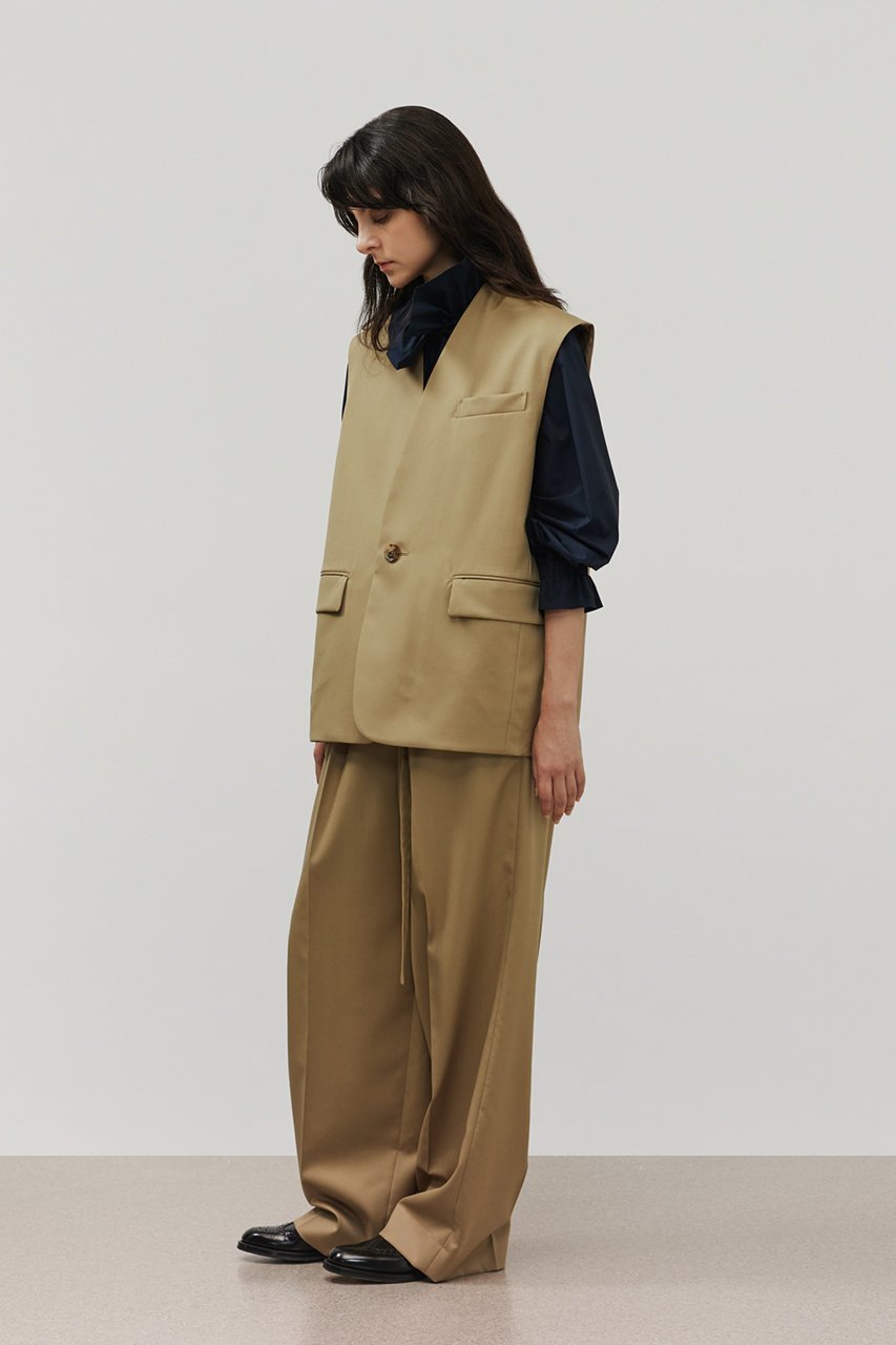 【デパリエ/DEPAREILLE】のウールギャバジンジレ 人気、トレンドファッション・服の通販 founy(ファニー) 　ファッション　Fashion　レディースファッション　Fashion for Women　アウター　Coat / Outerwear Collection　レディースジャケット・軽アウター　Jackets　おすすめ　Recommended / Our Picks　ジャケット　Jacket, Outerwear　ベスト　Vest, Waistcoat　ワイド　Wide, Wide Fit　エレガント 上品　Elegant　other-8|ID: prp329100004632833 ipo3291000000035610690