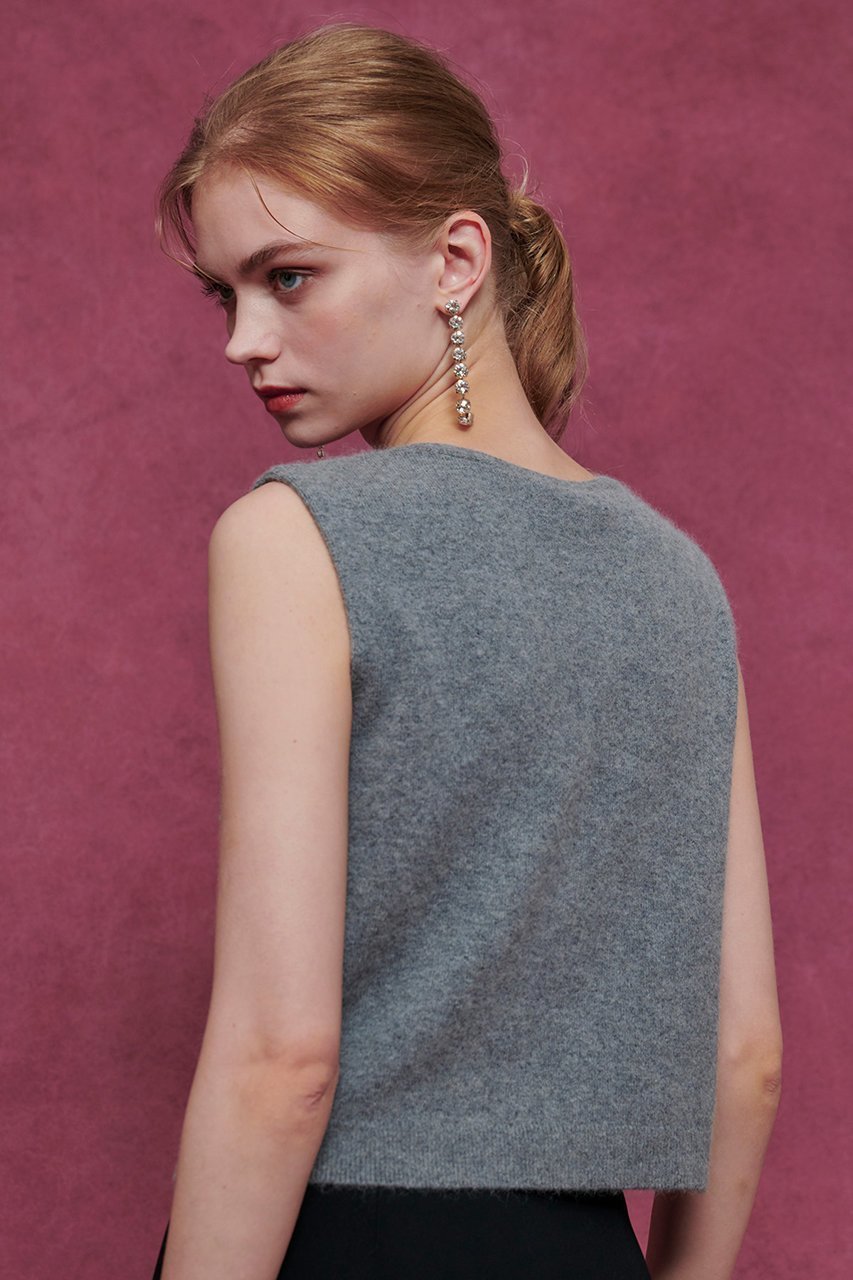 【アルアバイル/allureville】の【LOULOU WILLOUGHBY】ビーズフラワージレ 人気、トレンドファッション・服の通販 founy(ファニー) 　ファッション　Fashion　レディースファッション　Fashion for Women　トップス・カットソー　Cut & Sew Tops　ニット　Knit Tops & Sweaters　カーディガン・羽織り　Layered Style Cardigans　ベスト&ジレ / 重ね着スタイル　Vests & Gilets　アンサンブル　Ensemble Set　カーディガン　Cardigan, Knitwear　ビジュー　Bijou, Jewel-like Accent　モチーフ　Motif, Design Theme　再入荷　Restock / Back in Stock　other-7|ID: prp329100004632840 ipo3291000000034241803