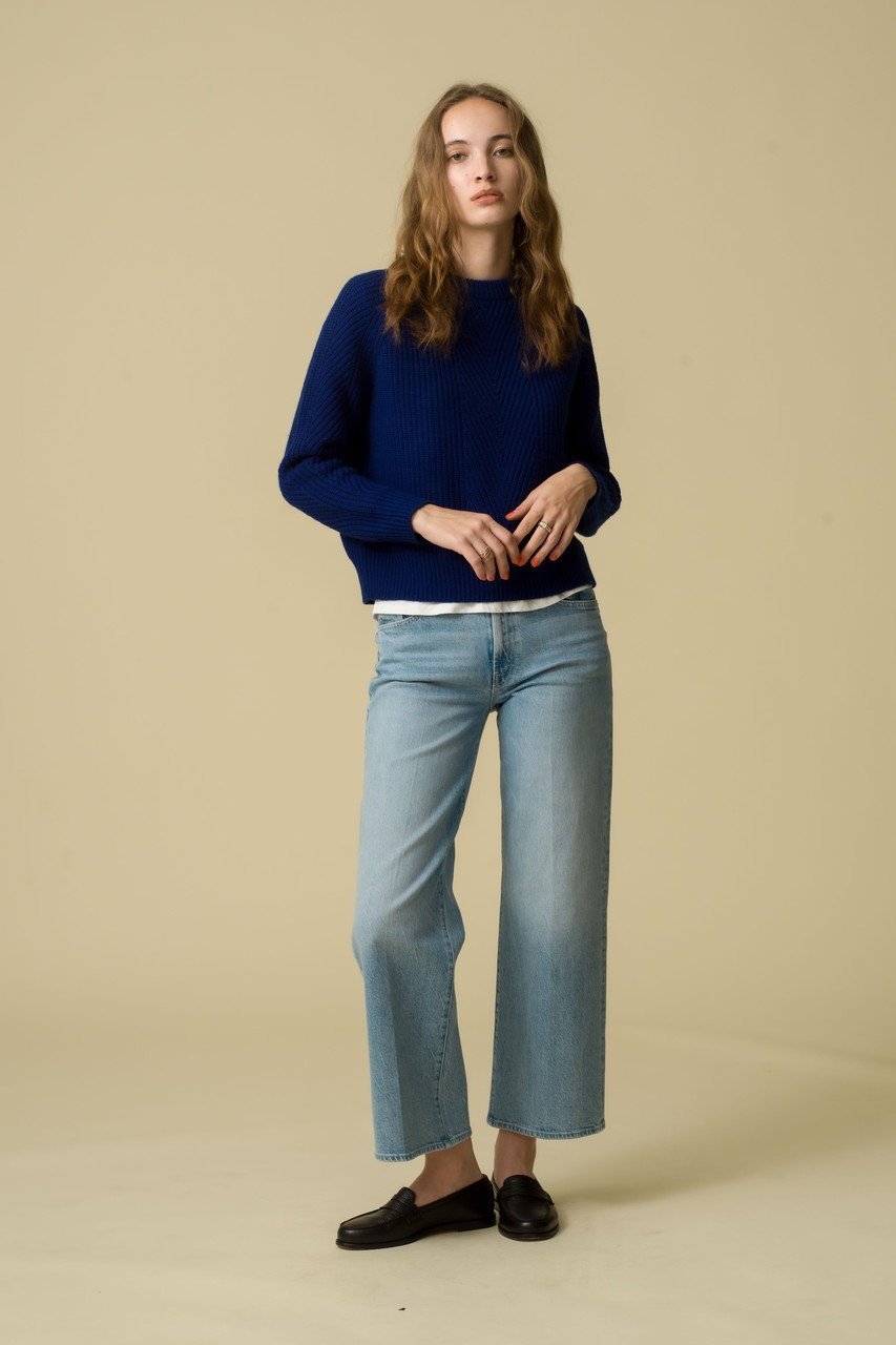 【マザー/MOTHER】のTHE MID RISE MAVEN ANKLE ストレートデニム (MGB) 人気、トレンドファッション・服の通販 founy(ファニー) 　ファッション　Fashion　レディースファッション　Fashion for Women　パンツ　Pants & Trousers　デニムパンツ・ジーンズ・美脚デニム　Denim Jeans & Pants　アンクル　Ankle-Length Design　ウォッシュ　Washed Finish　シューズ　Shoes, Footwear　ストレート　Straight, Straight Cut　スニーカー　Sneakers, Trainers　デニム　Denim, Jeans Material　フラット　Flat, Flat Shoes　other-7|ID: prp329100004632865 ipo3291000000035562573