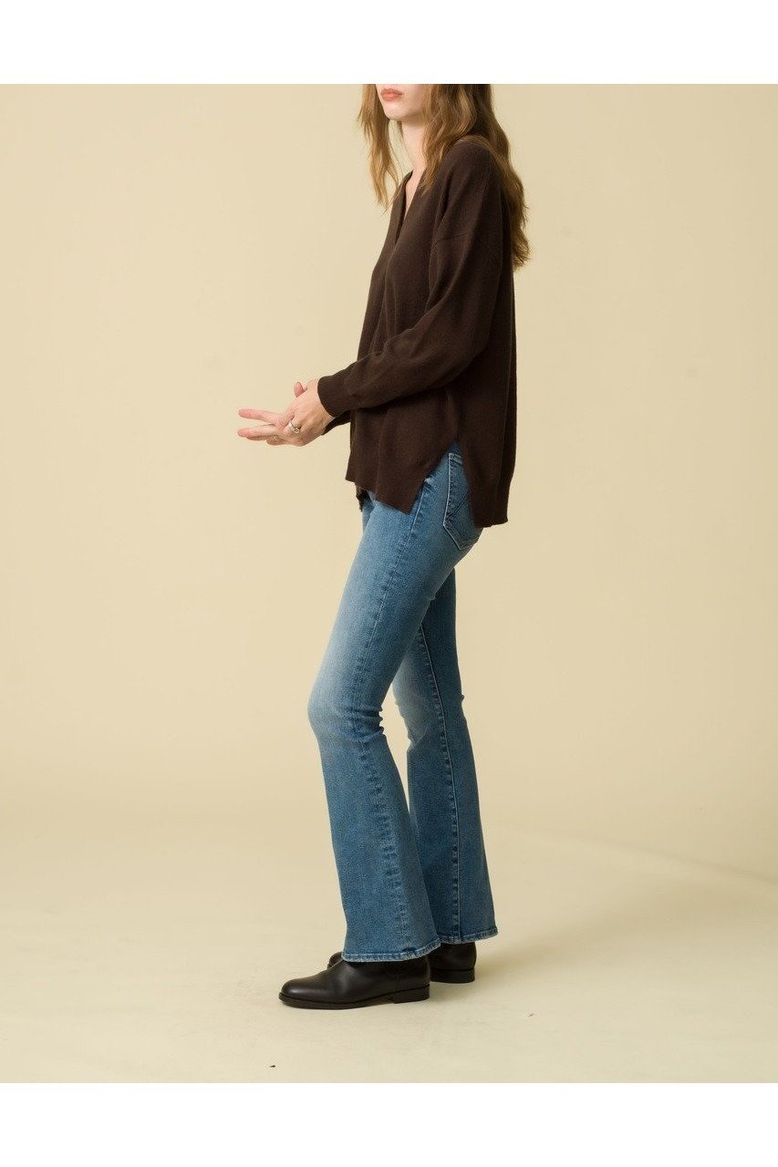 【マザー/MOTHER】のHIGH WAISTED WEEKENDER SKIMP フレアデニム (SWN) 人気、トレンドファッション・服の通販 founy(ファニー) 　ファッション　Fashion　レディースファッション　Fashion for Women　パンツ　Pants & Trousers　デニムパンツ・ジーンズ・美脚デニム　Denim Jeans & Pants　2025年　2025　2025-2026秋冬・A/W　Autumn/Winter 2025–26 AW25–26　ダメージ　Distressed, Destroyed　デニム　Denim, Jeans Material　フレア　Flare, Flared　定番　Standard, Basic Item　A/W・秋冬　Autumn/Winter　other-6|ID: prp329100004632867 ipo3291000000033342130