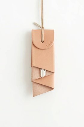 【イロセ/i ro se / GOODS】 AURORA KEY HOLDER人気、トレンドファッション・服の通販 founy(ファニー) キーホルダー Keychain, Key Holder コンパクト Compact, Small Size シンプル Simple, Minimal ラップ Wrap, Wrap Design 新作・新入荷 New Arrivals / New In |ID:prp329100004633612