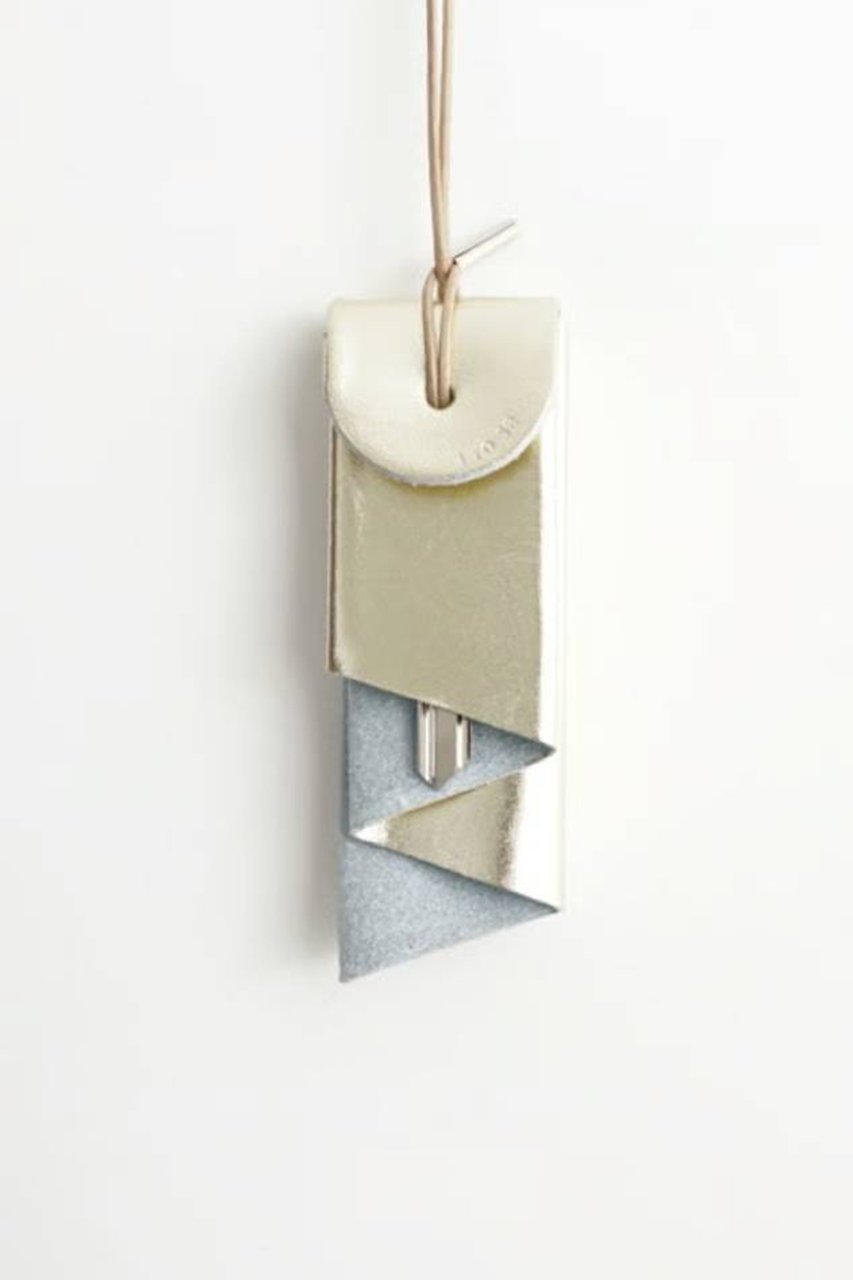 【イロセ/i ro se / GOODS】のAURORA KEY HOLDER インテリア・キッズ・メンズ・レディースファッション・服の通販 founy(ファニー) 　キーホルダー　Keychain, Key Holder　コンパクト　Compact, Small Size　シンプル　Simple, Minimal　ラップ　Wrap, Wrap Design　新作・新入荷　New Arrivals / New In　SILVER|ID: prp329100004633612 ipo3291000000033356455