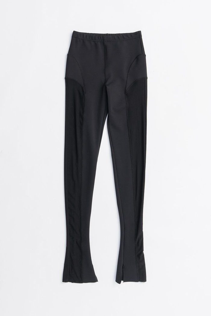 【プランク プロジェクト/PRANK PROJECT】のジップヘムレギンス / Zip Hem Leggings インテリア・キッズ・メンズ・レディースファッション・服の通販 founy(ファニー) https://founy.com/ ファッション Fashion レディースファッション Fashion for Women パンツ Pants & Trousers レギンス Leggings & Stretch Pants レッグウェア・ストッキング Legwear & Hosiery 2025年 2025 2025-2026秋冬・A/W Autumn/Winter 2025–26 AW25–26 おすすめ Recommended / Our Picks コンビ Combo, Combination Style ストレッチ Stretch, Stretchy Fabric スリット Slit, Slit Detail フレア Flare, Flared ベロア Velour, Soft Velvet レギンス Leggings, Stretch Pants レース Lace, Lace Fabric A/W・秋冬 Autumn/Winter |ID: prp329100004634654 ipo3291000000033369322