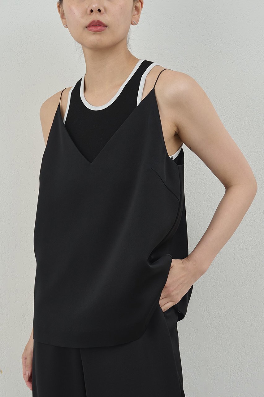 【ガリャルダガランテ/GALLARDAGALANTE】の【PEAS】サテンキャミソール インテリア・キッズ・メンズ・レディースファッション・服の通販 founy(ファニー) 　ファッション　Fashion　レディースファッション　Fashion for Women　トップス・カットソー　Cut & Sew Tops　キャミソール&ノースリーブ　Camisoles & Sleeveless Tops　シャツ・ブラウス・オフィスカジュアル　Elegant Blouses & Button-Ups　ロングTシャツ・Tシャツ　Longline T-Shirts & Tees　カットソー・ベーシックTシャツ　Cut-and-Sewn Tops / Stretch Tees & Basics　2025年　2025　2025-2026秋冬・A/W　Autumn/Winter 2025–26 AW25–26　おすすめ　Recommended / Our Picks　エレガント 上品　Elegant　キャミソール　Camisole, Spaghetti Strap Top　サテン　Satin, Glossy Fabric　シンプル　Simple, Minimal　タンク　Tank Top, Sleeveless Top　デニム　Denim, Jeans Material　ドレープ　Drape, Draping Fabric　A/W・秋冬　Autumn/Winter　ブラック|ID: prp329100004634657 ipo3291000000033369350