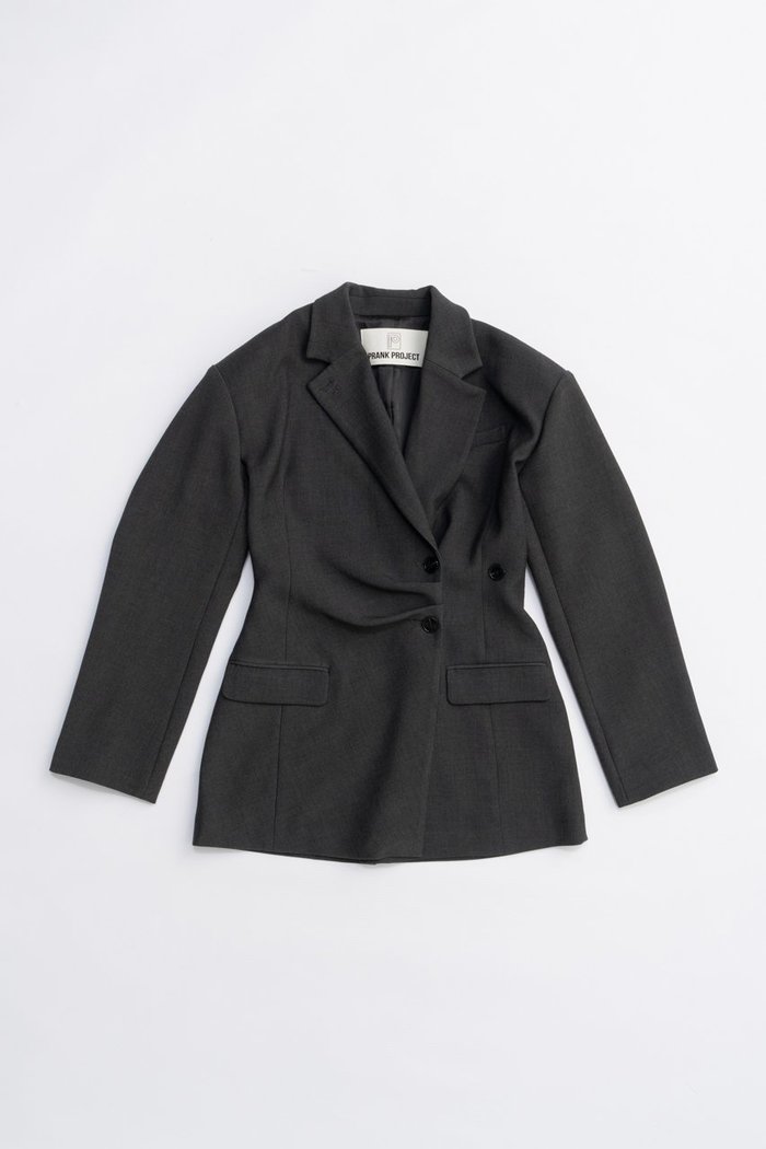 【プランク プロジェクト/PRANK PROJECT】のツイストタックジャケット / Twist-tuck jacket インテリア・キッズ・メンズ・レディースファッション・服の通販 founy(ファニー) https://founy.com/ ファッション Fashion レディースファッション Fashion for Women アウター Coat / Outerwear Collection レディースジャケット・軽アウター Jackets シェイプ Shape, Slim Fit ジャケット Jacket, Outerwear エレガント 上品 Elegant |ID: prp329100004634680 ipo3291000000033615483