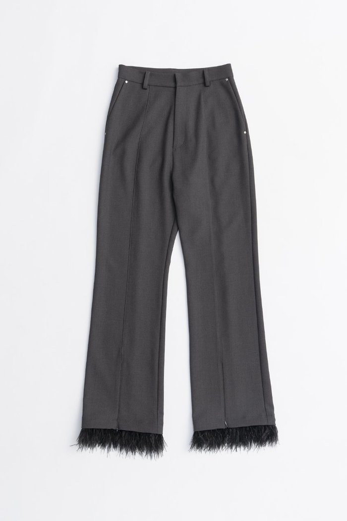 【プランク プロジェクト/PRANK PROJECT】のフェザーヘムパンツ / Feather Hem Pants インテリア・キッズ・メンズ・レディースファッション・服の通販 founy(ファニー) https://founy.com/ ファッション Fashion レディースファッション Fashion for Women パンツ Pants & Trousers 2025年 2025 2025-2026秋冬・A/W Autumn/Winter 2025–26 AW25–26 スリット Slit, Slit Detail フェザー Feather, Feather Detail ボトム Bottoms, Lower Wear A/W・秋冬 Autumn/Winter |ID: prp329100004634687 ipo3291000000033369683