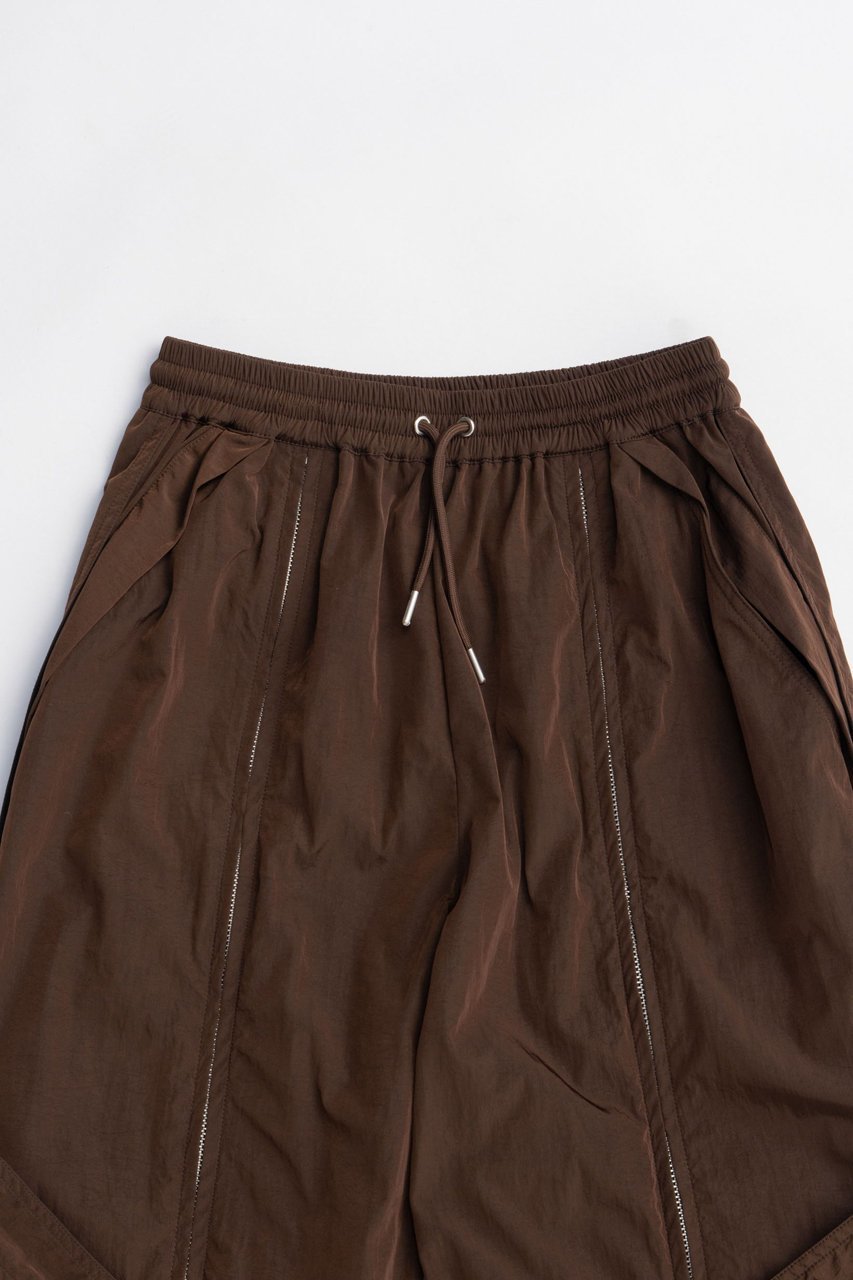 【プランク プロジェクト/PRANK PROJECT】のストラップトラックパンツ / Strap Track Pants 人気、トレンドファッション・服の通販 founy(ファニー) 　ファッション　Fashion　レディースファッション　Fashion for Women　パンツ　Pants & Trousers　2025年　2025　2025-2026秋冬・A/W　Autumn/Winter 2025–26 AW25–26　スリット　Slit, Slit Detail　セットアップ　Set-Up, Coordinated Outfit　フロント　Front, Front Design　ブルゾン　Blouson, Bomber Jacket　ラップ　Wrap, Wrap Design　リラックス　Relax, Relaxed Fit　A/W・秋冬　Autumn/Winter　other-2|ID: prp329100004634691 ipo3291000000033369731