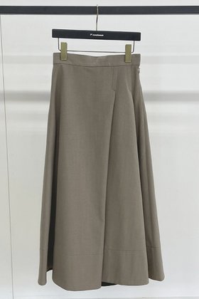 【プルミエ アロンディスモン/1er Arrondissement】 アシンメトリータックスカート人気、トレンドファッション・服の通販 founy(ファニー) ファッション Fashion レディースファッション Fashion for Women スカート Skirts ロングスカート Long Skirts / Maxi & Midi Skirts 2025年 2025 2025-2026秋冬・A/W Autumn/Winter 2025–26 AW25–26 アシンメトリー Asymmetrical Style カットソー Cut and Sewn Top バランス Balance, Style Balance ロング Long, Long-Length A/W・秋冬 Autumn/Winter |ID:prp329100004634694