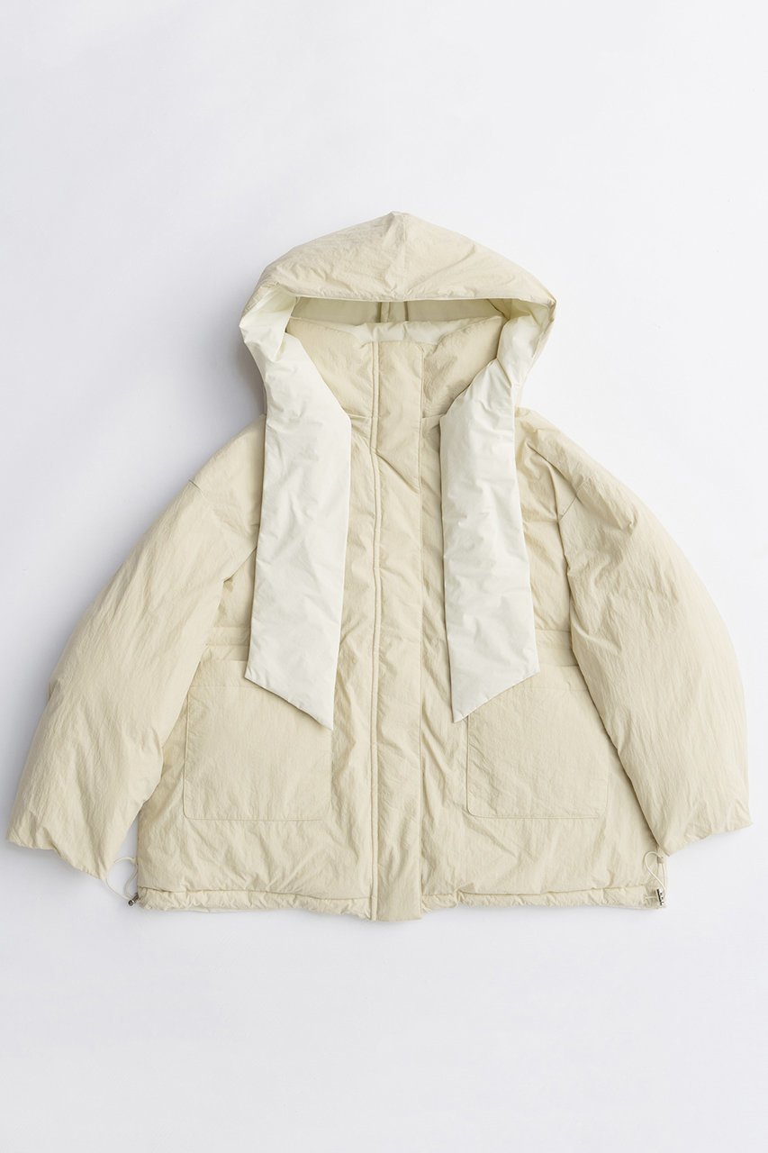 【メゾンスペシャル/MAISON SPECIAL】のHoodie Scarf Middle Down Coat/フーディマフラーミドルダウンコート 人気、トレンドファッション・服の通販 founy(ファニー) 　ファッション　Fashion　レディースファッション　Fashion for Women　アウター　Coat / Outerwear Collection　コート・ロングコート・ピーコート　Long Coats, Peacoats & More　ダウンジャケット・軽量ダウン　Warm & Lightweight Down Jackets　マフラー・スヌード / 冬小物の定番　Scarves & Mufflers　軽量　Lightweight, Ultra Light　シンプル　Simple, Minimal　スカーフ　Scarf, Neckwear　スタンド　Stand Collar, Upright Stand　スマート　Smart, Elegant　タフタ　Taffeta, Structured Fabric　ダウン　Down, Puffer　ドローストリング　Drawstring, Pull Cord　フェザー　Feather, Feather Detail　防寒　Cold Protection, Winter-Ready　リバーシブル　Reversible, Two-Sided　A/W・秋冬　Autumn/Winter　2025年　2025　2025-2026秋冬・A/W　Autumn/Winter 2025–26 AW25–26　other-2|ID: prp329100004635355 ipo3291000000033383350