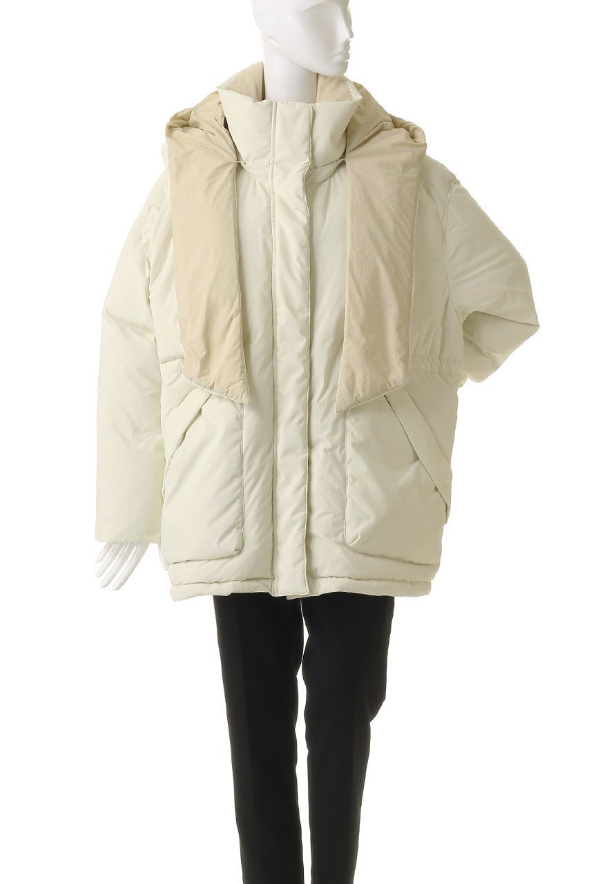 【メゾンスペシャル/MAISON SPECIAL】のHoodie Scarf Middle Down Coat/フーディマフラーミドルダウンコート 人気、トレンドファッション・服の通販 founy(ファニー) 　ファッション　Fashion　レディースファッション　Fashion for Women　アウター　Coat / Outerwear Collection　コート・ロングコート・ピーコート　Long Coats, Peacoats & More　ダウンジャケット・軽量ダウン　Warm & Lightweight Down Jackets　マフラー・スヌード / 冬小物の定番　Scarves & Mufflers　シンプル　Simple, Minimal　スカーフ　Scarf, Neckwear　スタンド　Stand Collar, Upright Stand　スマート　Smart, Elegant　タフタ　Taffeta, Structured Fabric　ダウン　Down, Puffer　ドローストリング　Drawstring, Pull Cord　フェザー　Feather, Feather Detail　リバーシブル　Reversible, Two-Sided　軽量　Lightweight, Ultra Light　防寒　Cold Protection, Winter-Ready　other-2|ID: prp329100004635355 ipo3291000000036867676