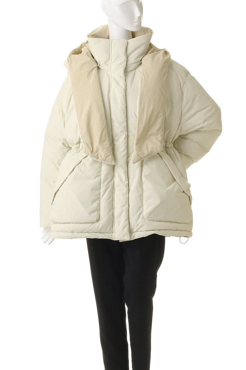 【メゾンスペシャル/MAISON SPECIAL】のHoodie Scarf Middle Down Coat/フーディマフラーミドルダウンコート 人気、トレンドファッション・服の通販 founy(ファニー) 　ファッション　Fashion　レディースファッション　Fashion for Women　アウター　Coat / Outerwear Collection　コート・ロングコート・ピーコート　Long Coats, Peacoats & More　ダウンジャケット・軽量ダウン　Warm & Lightweight Down Jackets　マフラー・スヌード / 冬小物の定番　Scarves & Mufflers　シンプル　Simple, Minimal　スカーフ　Scarf, Neckwear　スタンド　Stand Collar, Upright Stand　スマート　Smart, Elegant　タフタ　Taffeta, Structured Fabric　ダウン　Down, Puffer　ドローストリング　Drawstring, Pull Cord　フェザー　Feather, Feather Detail　リバーシブル　Reversible, Two-Sided　軽量　Lightweight, Ultra Light　防寒　Cold Protection, Winter-Ready　other-6|ID: prp329100004635355 ipo3291000000036867681
