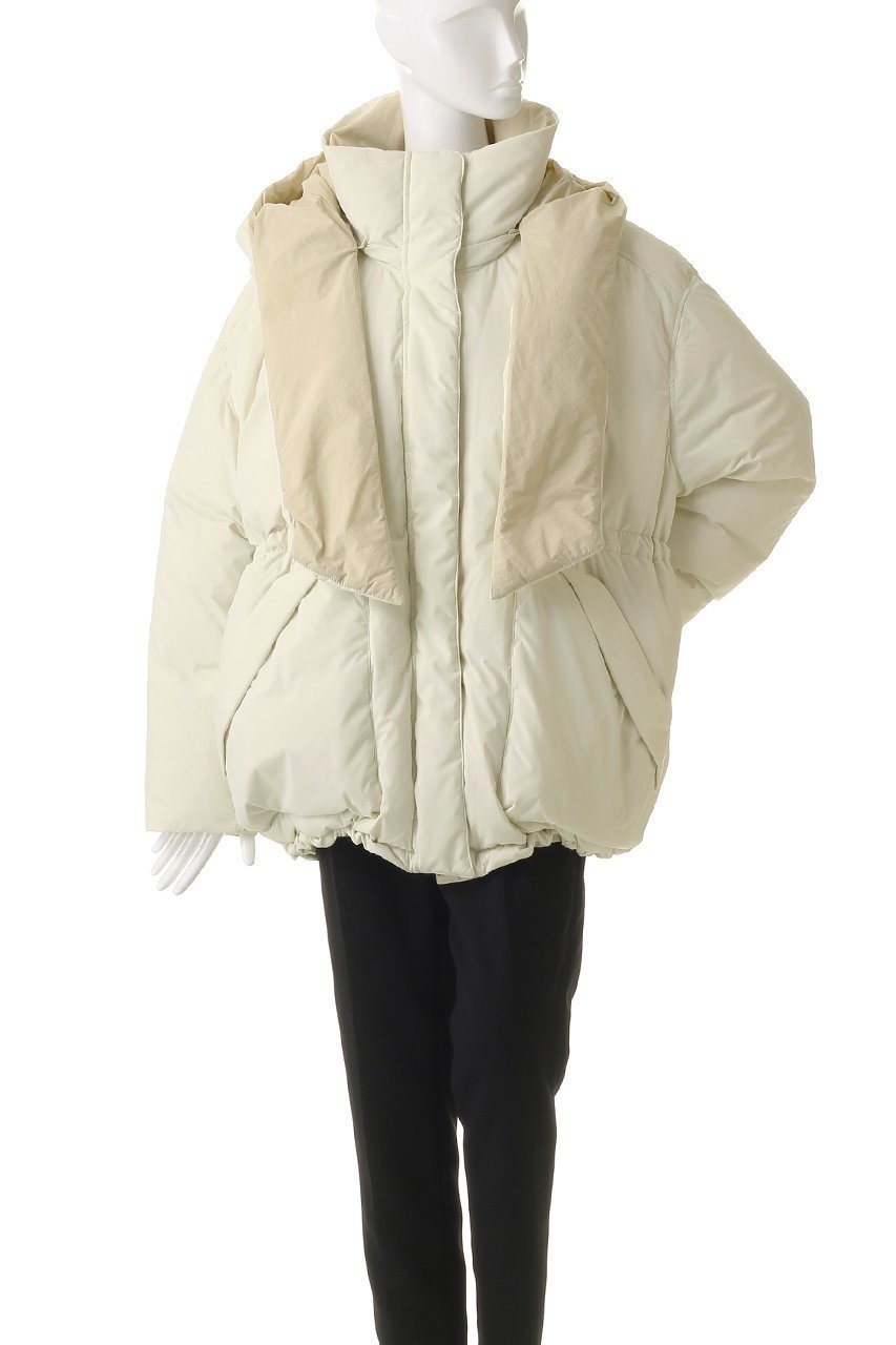 【メゾンスペシャル/MAISON SPECIAL】のHoodie Scarf Middle Down Coat/フーディマフラーミドルダウンコート 人気、トレンドファッション・服の通販 founy(ファニー) 　ファッション　Fashion　レディースファッション　Fashion for Women　アウター　Coat / Outerwear Collection　コート・ロングコート・ピーコート　Long Coats, Peacoats & More　ダウンジャケット・軽量ダウン　Warm & Lightweight Down Jackets　マフラー・スヌード / 冬小物の定番　Scarves & Mufflers　シンプル　Simple, Minimal　スカーフ　Scarf, Neckwear　スタンド　Stand Collar, Upright Stand　スマート　Smart, Elegant　タフタ　Taffeta, Structured Fabric　ダウン　Down, Puffer　ドローストリング　Drawstring, Pull Cord　フェザー　Feather, Feather Detail　リバーシブル　Reversible, Two-Sided　軽量　Lightweight, Ultra Light　防寒　Cold Protection, Winter-Ready　other-7|ID: prp329100004635355 ipo3291000000036867683