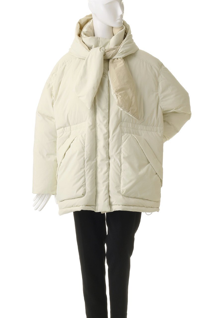 【メゾンスペシャル/MAISON SPECIAL】のHoodie Scarf Middle Down Coat/フーディマフラーミドルダウンコート 人気、トレンドファッション・服の通販 founy(ファニー) 　ファッション　Fashion　レディースファッション　Fashion for Women　アウター　Coat / Outerwear Collection　コート・ロングコート・ピーコート　Long Coats, Peacoats & More　ダウンジャケット・軽量ダウン　Warm & Lightweight Down Jackets　マフラー・スヌード / 冬小物の定番　Scarves & Mufflers　シンプル　Simple, Minimal　スカーフ　Scarf, Neckwear　スタンド　Stand Collar, Upright Stand　スマート　Smart, Elegant　タフタ　Taffeta, Structured Fabric　ダウン　Down, Puffer　ドローストリング　Drawstring, Pull Cord　フェザー　Feather, Feather Detail　リバーシブル　Reversible, Two-Sided　軽量　Lightweight, Ultra Light　防寒　Cold Protection, Winter-Ready　other-8|ID: prp329100004635355 ipo3291000000036867685
