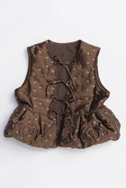 【メゾンスペシャル/MAISON SPECIAL】のEmbroidery Peplum Vest/エンブロイダリーペプラムベスト 人気、トレンドファッション・服の通販 founy(ファニー) ファッション Fashion レディースファッション Fashion for Women アウター Coat / Outerwear Collection レディースジャケット・軽アウター Jackets 2025年 2025 2025-2026秋冬・A/W Autumn/Winter 2025–26 AW25–26 ガーリー Girly, Feminine Style ジャカード／ジャガード Jacquard, Woven Pattern ジャケット Jacket, Outerwear センター Center, Center Line デニム Denim, Jeans Material フロント Front, Front Design ベスト Vest, Waistcoat ペプラム Peplum, Flared Hem リボン Ribbon, Bow エレガント 上品 Elegant A/W・秋冬 Autumn/Winter 防寒 Cold Protection, Winter-Ready thumbnail MLT1(マルチカラー)|ID: prp329100004635365 ipo3291000000033383461