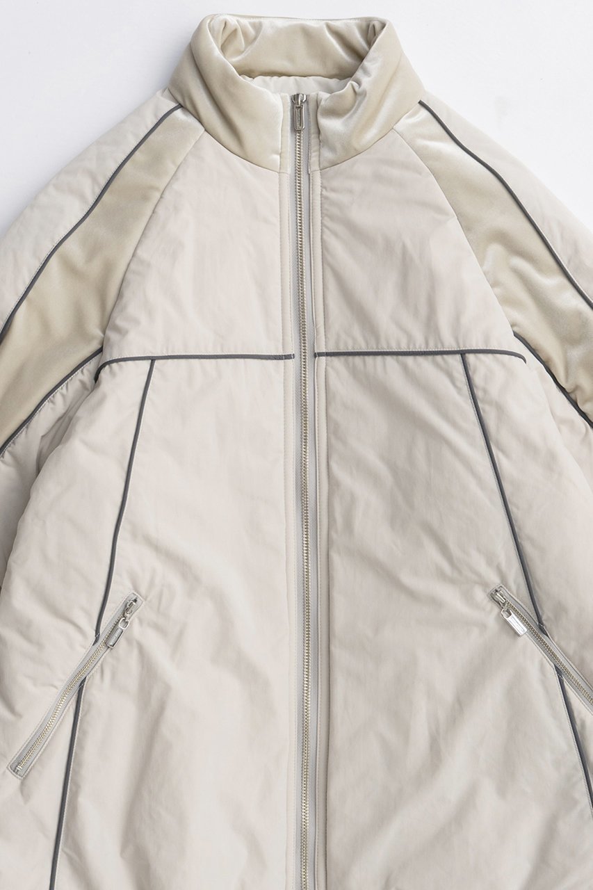 【メゾンスペシャル/MAISON SPECIAL】のVelour Combination Puffer Blouson/ベロアコンビパッファーブルゾン 人気、トレンドファッション・服の通販 founy(ファニー) 　ファッション　Fashion　レディースファッション　Fashion for Women　アウター　Coat / Outerwear Collection　レディースジャケット・軽アウター　Jackets　ブルゾンジャケット・スポーティアウター　Blouson Jackets　2025年　2025　2025-2026秋冬・A/W　Autumn/Winter 2025–26 AW25–26　おすすめ　Recommended / Our Picks　インナー　Innerwear　コンビ　Combo, Combination Style　ジャケット　Jacket, Outerwear　ドッキング　Docking, Mixed Material　バランス　Balance, Style Balance　バルーン　Balloon, Balloon Silhouette　ピーチ　Peach, Soft Touch　フロント　Front, Front Design　ブルゾン　Blouson, Bomber Jacket　ベロア　Velour, Soft Velvet　エレガント 上品　Elegant　冬　Winter / This Winter　A/W・秋冬　Autumn/Winter　other-2|ID: prp329100004635366 ipo3291000000033383474
