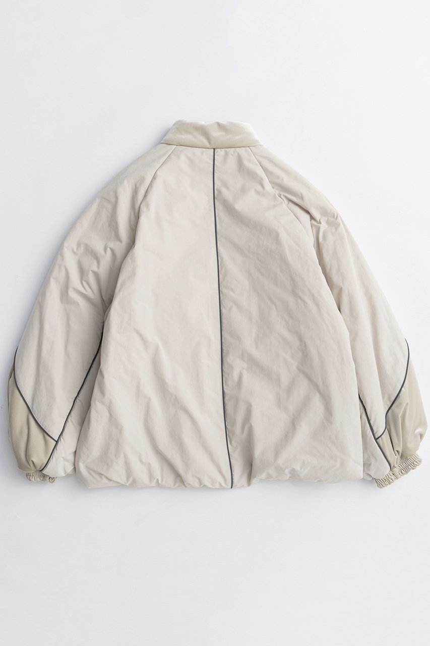 【メゾンスペシャル/MAISON SPECIAL】のVelour Combination Puffer Blouson/ベロアコンビパッファーブルゾン 人気、トレンドファッション・服の通販 founy(ファニー) 　ファッション　Fashion　レディースファッション　Fashion for Women　アウター　Coat / Outerwear Collection　レディースジャケット・軽アウター　Jackets　ブルゾンジャケット・スポーティアウター　Blouson Jackets　2025年　2025　2025-2026秋冬・A/W　Autumn/Winter 2025–26 AW25–26　おすすめ　Recommended / Our Picks　インナー　Innerwear　コンビ　Combo, Combination Style　ジャケット　Jacket, Outerwear　ドッキング　Docking, Mixed Material　バランス　Balance, Style Balance　バルーン　Balloon, Balloon Silhouette　ピーチ　Peach, Soft Touch　フロント　Front, Front Design　ブルゾン　Blouson, Bomber Jacket　ベロア　Velour, Soft Velvet　エレガント 上品　Elegant　冬　Winter / This Winter　A/W・秋冬　Autumn/Winter　other-7|ID: prp329100004635366 ipo3291000000033383479