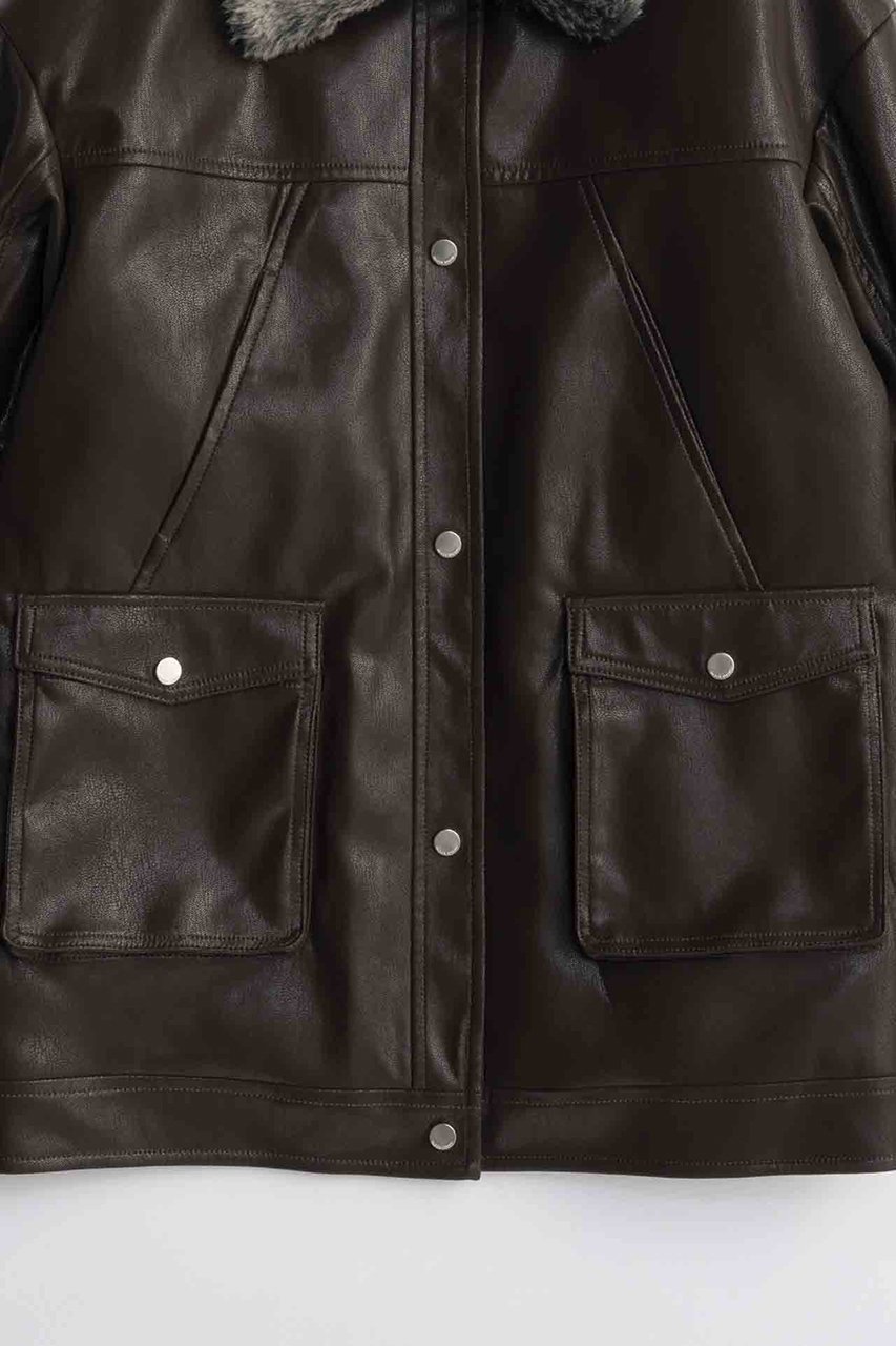 【メゾンスペシャル/MAISON SPECIAL】のFur Collar Vegan Leather Middle Blouson/ファーカラーヴィーガンレザーミドルブルゾン 人気、トレンドファッション・服の通販 founy(ファニー) 　ファッション　Fashion　レディースファッション　Fashion for Women　アウター　Coat / Outerwear Collection　レディースジャケット・軽アウター　Jackets　ブルゾンジャケット・スポーティアウター　Blouson Jackets　アニマル　Animal Print　今季　This Season, Current Season　ジップ　Zip, Zipper　ジャケット　Jacket, Outerwear　スウェット / スエット　Sweatshirt, Sweatwear　トレンド　Trend, Trending Now　フェイクファー　Faux Fur, Imitation Fur　フェイクレザー　Faux Leather, PU Leather　フラップ　Flap, Flap Pocket　フロント　Front, Front Design　ブルゾン　Blouson, Bomber Jacket　ポケット　Pocket, Pocket Detail　防寒　Cold Protection, Winter-Ready　A/W・秋冬　Autumn/Winter　おすすめ　Recommended / Our Picks　エレガント 上品　Elegant　2025年　2025　2025-2026秋冬・A/W　Autumn/Winter 2025–26 AW25–26　other-3|ID: prp329100004635368 ipo3291000000033383495