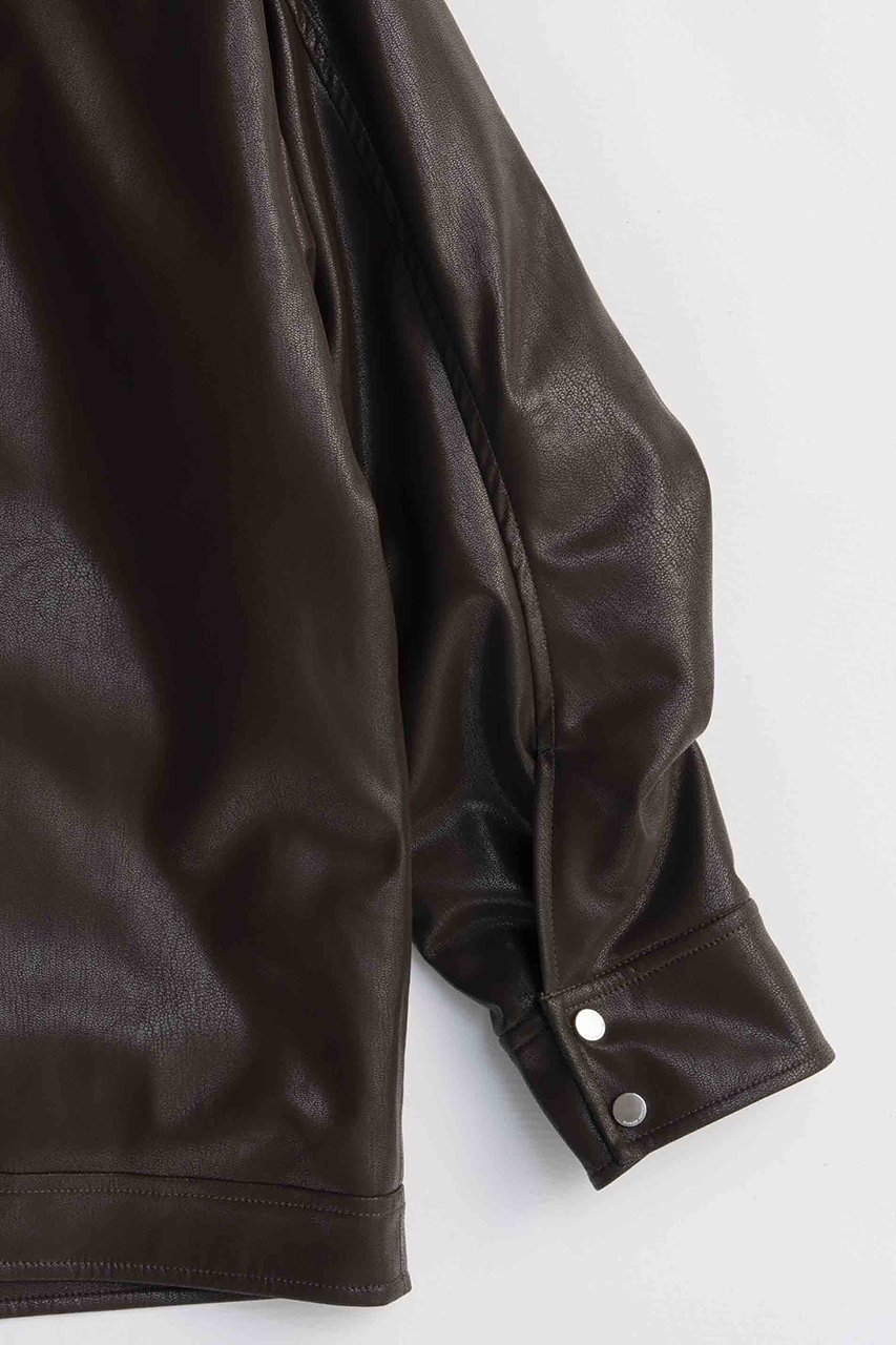 【メゾンスペシャル/MAISON SPECIAL】のFur Collar Vegan Leather Middle Blouson/ファーカラーヴィーガンレザーミドルブルゾン 人気、トレンドファッション・服の通販 founy(ファニー) 　ファッション　Fashion　レディースファッション　Fashion for Women　アウター　Coat / Outerwear Collection　レディースジャケット・軽アウター　Jackets　ブルゾンジャケット・スポーティアウター　Blouson Jackets　アニマル　Animal Print　今季　This Season, Current Season　ジップ　Zip, Zipper　ジャケット　Jacket, Outerwear　スウェット / スエット　Sweatshirt, Sweatwear　トレンド　Trend, Trending Now　フェイクファー　Faux Fur, Imitation Fur　フェイクレザー　Faux Leather, PU Leather　フラップ　Flap, Flap Pocket　フロント　Front, Front Design　ブルゾン　Blouson, Bomber Jacket　ポケット　Pocket, Pocket Detail　防寒　Cold Protection, Winter-Ready　A/W・秋冬　Autumn/Winter　おすすめ　Recommended / Our Picks　エレガント 上品　Elegant　2025年　2025　2025-2026秋冬・A/W　Autumn/Winter 2025–26 AW25–26　other-8|ID: prp329100004635368 ipo3291000000033383500