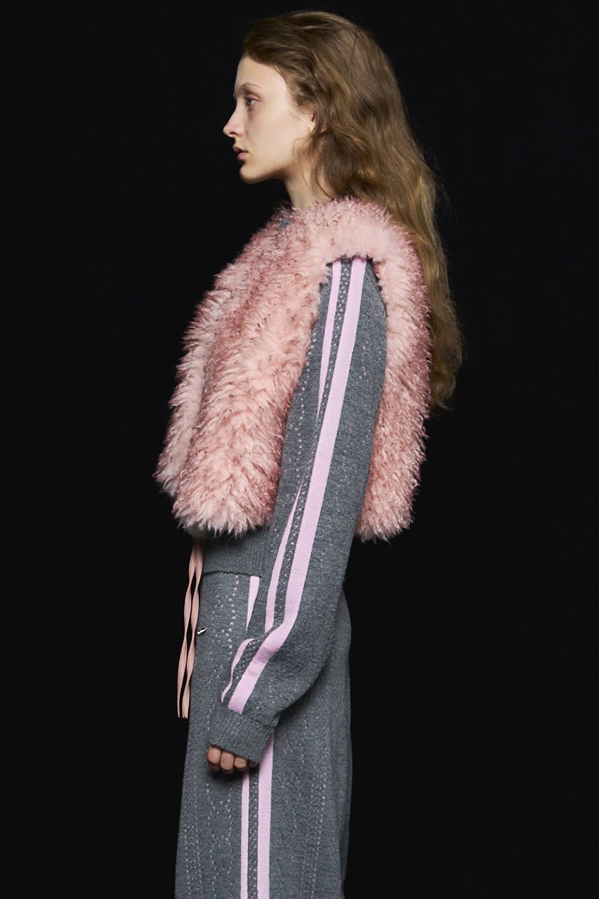 【メゾンスペシャル/MAISON SPECIAL】のFur Vest/ファーベスト 人気、トレンドファッション・服の通販 founy(ファニー) 　ファッション　Fashion　レディースファッション　Fashion for Women　アウター　Coat / Outerwear Collection　レディースジャケット・軽アウター　Jackets　2025年　2025　2025-2026秋冬・A/W　Autumn/Winter 2025–26 AW25–26　ショート　Short, Short Length　シンプル　Simple, Minimal　ジャケット　Jacket, Outerwear　バランス　Balance, Style Balance　フェイクファー　Faux Fur, Imitation Fur　フェミニン　Feminine, Girly　ブルゾン　Blouson, Bomber Jacket　ベスト　Vest, Waistcoat　リアル　Real, Realistic　ロング　Long, Long-Length　ワイド　Wide, Wide Fit　秋　Autumn　A/W・秋冬　Autumn/Winter　other-3|ID: prp329100004635372 ipo3291000000033383542
