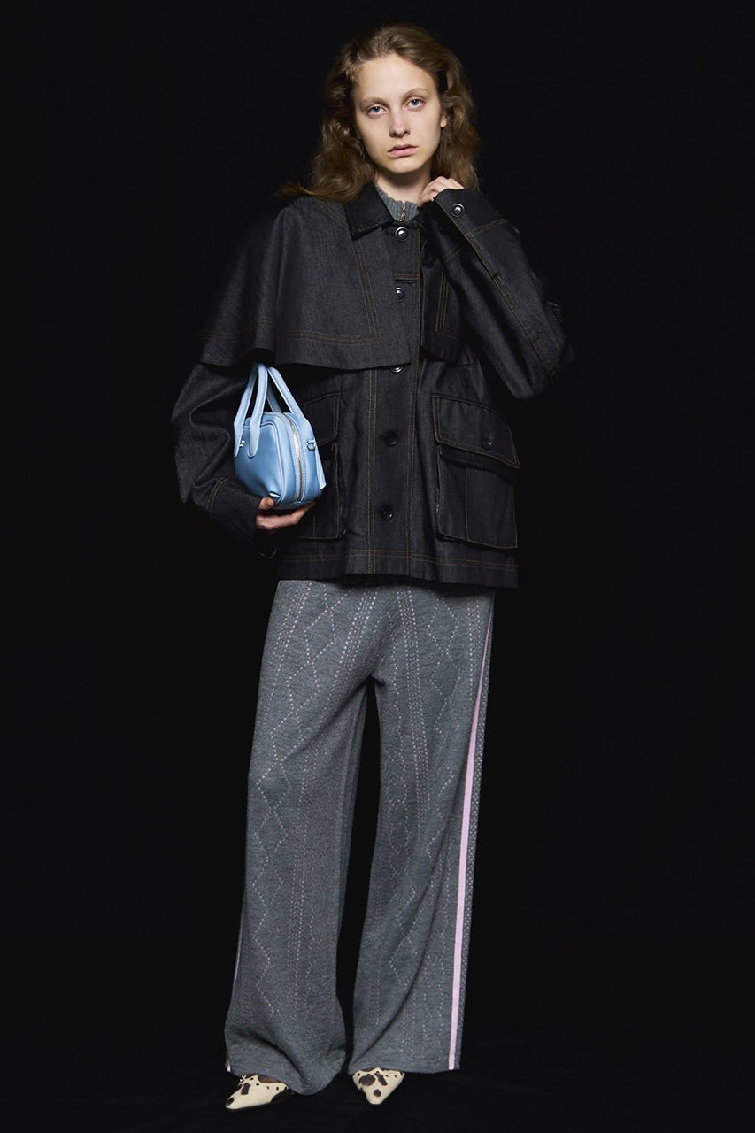 【メゾンスペシャル/MAISON SPECIAL】のMilitary Cape Jacket/ミリタリーケープジャケット 人気、トレンドファッション・服の通販 founy(ファニー) 　ファッション　Fashion　レディースファッション　Fashion for Women　アウター　Coat / Outerwear Collection　レディースジャケット・軽アウター　Jackets　ブルゾンジャケット・スポーティアウター　Blouson Jackets　2025年　2025　2025-2026秋冬・A/W　Autumn/Winter 2025–26 AW25–26　ショート　Short, Short Length　ジャケット　Jacket, Outerwear　デニム　Denim, Jeans Material　ブルゾン　Blouson, Bomber Jacket　ポケット　Pocket, Pocket Detail　リバーシブル　Reversible, Two-Sided　ヴィンテージ　Vintage Style　エレガント 上品　Elegant　A/W・秋冬　Autumn/Winter　other-6|ID: prp329100004635374 ipo3291000000033383564