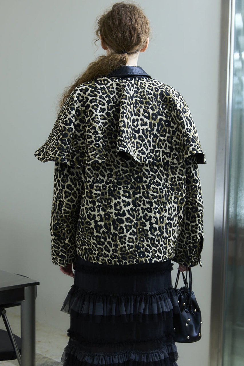 【メゾンスペシャル/MAISON SPECIAL】のleopard Military Cape Jacket/レオパードミリタリーケープジャケット 人気、トレンドファッション・服の通販 founy(ファニー) 　ファッション　Fashion　レディースファッション　Fashion for Women　アウター　Coat / Outerwear Collection　レディースジャケット・軽アウター　Jackets　ブルゾンジャケット・スポーティアウター　Blouson Jackets　2025年　2025　2025-2026秋冬・A/W　Autumn/Winter 2025–26 AW25–26　アニマル　Animal Print　ショート　Short, Short Length　ジャカード／ジャガード　Jacquard, Woven Pattern　ジャケット　Jacket, Outerwear　ブルゾン　Blouson, Bomber Jacket　ポケット　Pocket, Pocket Detail　リバーシブル　Reversible, Two-Sided　レオパード　Leopard, Animal Print　エレガント 上品　Elegant　A/W・秋冬　Autumn/Winter　other-8|ID: prp329100004635375 ipo3291000000033383574