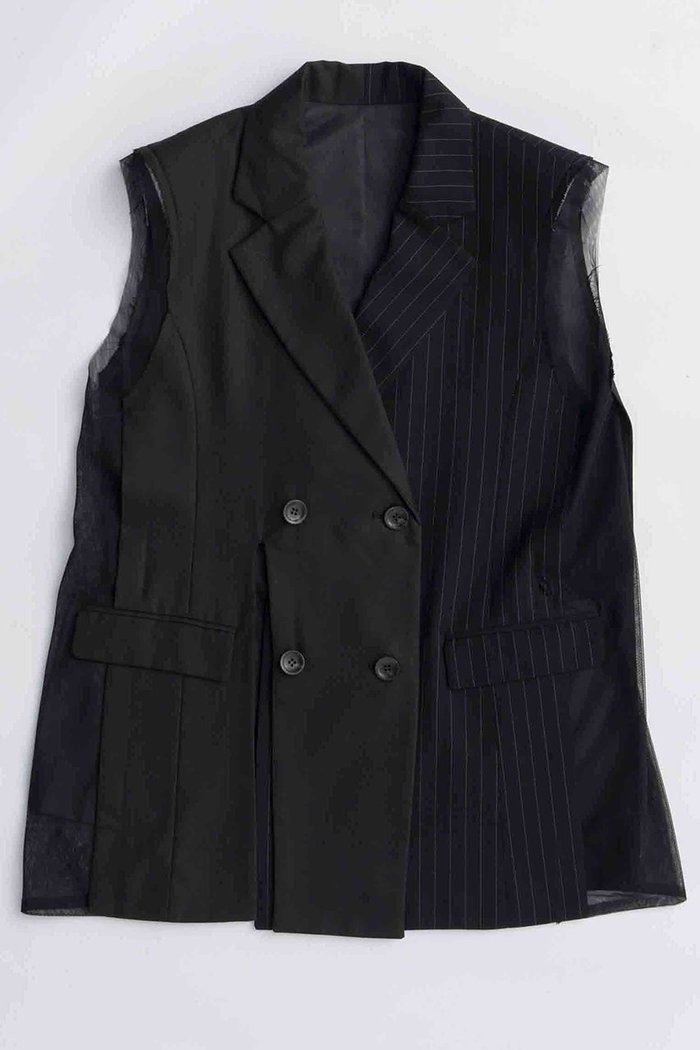 【メゾンスペシャル/MAISON SPECIAL】のSide Tulle Gilet/サイドチュールジレ インテリア・キッズ・メンズ・レディースファッション・服の通販 founy(ファニー) https://founy.com/ ファッション Fashion レディースファッション Fashion for Women アウター Coat / Outerwear Collection レディースジャケット・軽アウター Jackets アシンメトリー Asymmetrical Style インナー Innerwear オケージョン Occasion Wear ジャケット Jacket, Outerwear チュール Tulip, Tulip Motif ドッキング Docking, Mixed Material フィット Fit, Slim Fit ベスト Vest, Waistcoat ロング Long, Long-Length A/W・秋冬 Autumn/Winter エレガント 上品 Elegant 2025年 2025 2025-2026秋冬・A/W Autumn/Winter 2025–26 AW25–26 |ID: prp329100004635376 ipo3291000000033383575