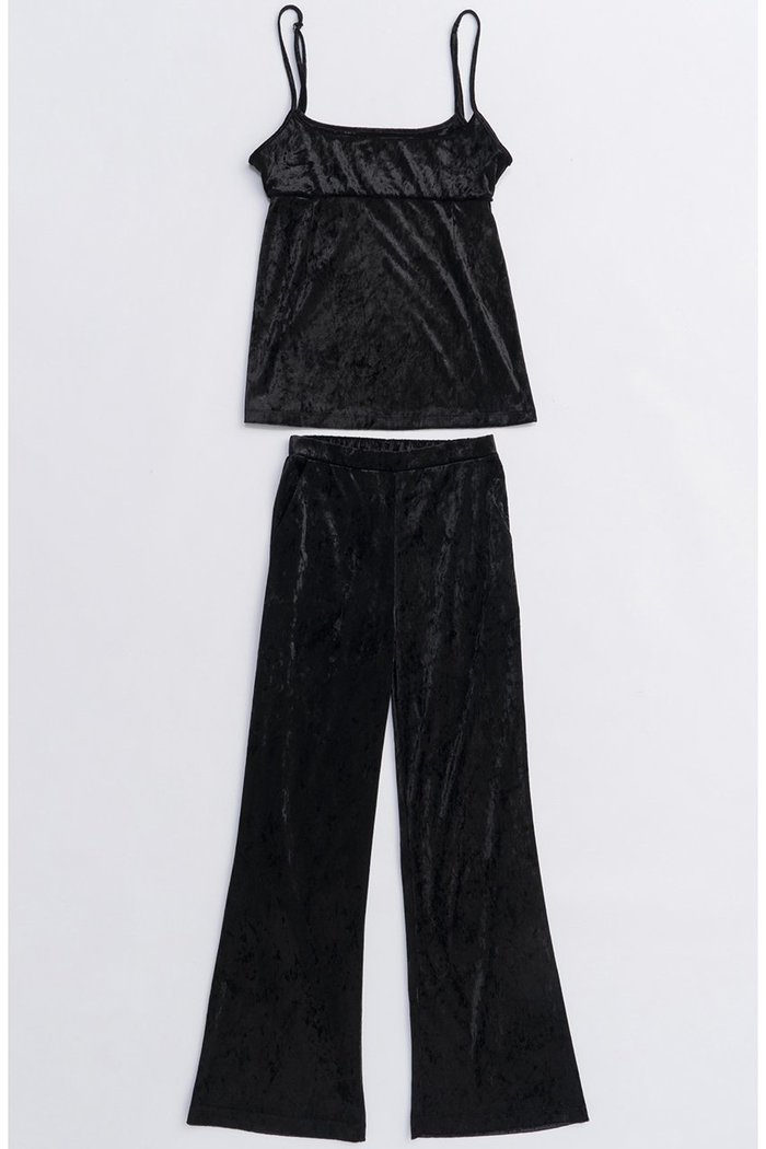 【メゾンスペシャル/MAISON SPECIAL】のMultiway Layered Velour Pants/マルチウェイレイヤードベロアパンツ インテリア・キッズ・メンズ・レディースファッション・服の通販 founy(ファニー) https://founy.com/ ファッション Fashion レディースファッション Fashion for Women パンツ Pants & Trousers 2025年 2025 2025-2026秋冬・A/W Autumn/Winter 2025–26 AW25–26 なめらか Smooth, Silky Texture キャミソール Camisole, Spaghetti Strap Top ストレッチ Stretch, Stretchy Fabric チュニック Tunic, Long Top ベロア Velour, Soft Velvet ミニスカート Mini Skirt, Short Skirt ラップ Wrap, Wrap Design リラックス Relax, Relaxed Fit エレガント 上品 Elegant A/W・秋冬 Autumn/Winter |ID: prp329100004635401 ipo3291000000033383802