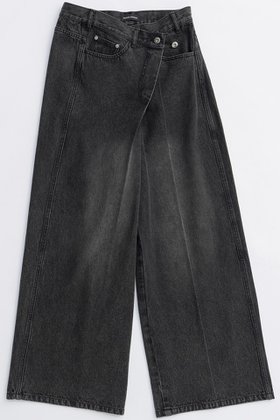 【メゾンスペシャル/MAISON SPECIAL】の2way Asymmetry Tuck Denim/2WAYアシメタックデニム 人気、トレンドファッション・服の通販 founy(ファニー) ファッション Fashion レディースファッション Fashion for Women パンツ Pants & Trousers デニムパンツ・ジーンズ・美脚デニム Denim Jeans & Pants 2025年 2025 2025-2026秋冬・A/W Autumn/Winter 2025–26 AW25–26 シンプル Simple, Minimal デニム Denim, Jeans Material フロント Front, Front Design ワイド Wide, Wide Fit A/W・秋冬 Autumn/Winter |ID:prp329100004635402