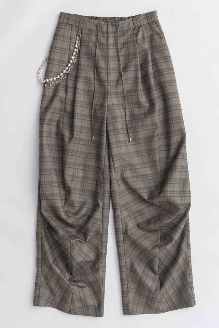 【メゾンスペシャル/MAISON SPECIAL】のWith Chain Belt Draped Hem Slacks/チェーンベルト付きドレープヘムスラックス インテリア・キッズ・メンズ・レディースファッション・服の通販 founy(ファニー) https://founy.com/ ファッション Fashion レディースファッション Fashion for Women パンツ Pants & Trousers ベルト&ウエストマーク Belts & Waist Accessories 2025年 2025 2025-2026秋冬・A/W Autumn/Winter 2025–26 AW25–26 ストライプ Stripe, Striped Pattern スラックス Slacks, Dress Pants チェック Check, Plaid, Tartan チェーン Chain, Chain Strap パール Pearl, Pearl Accent ミックス Mix, Mixed Style メタル Metal, Metal Parts エレガント 上品 Elegant A/W・秋冬 Autumn/Winter |ID: prp329100004635403 ipo3291000000033383818