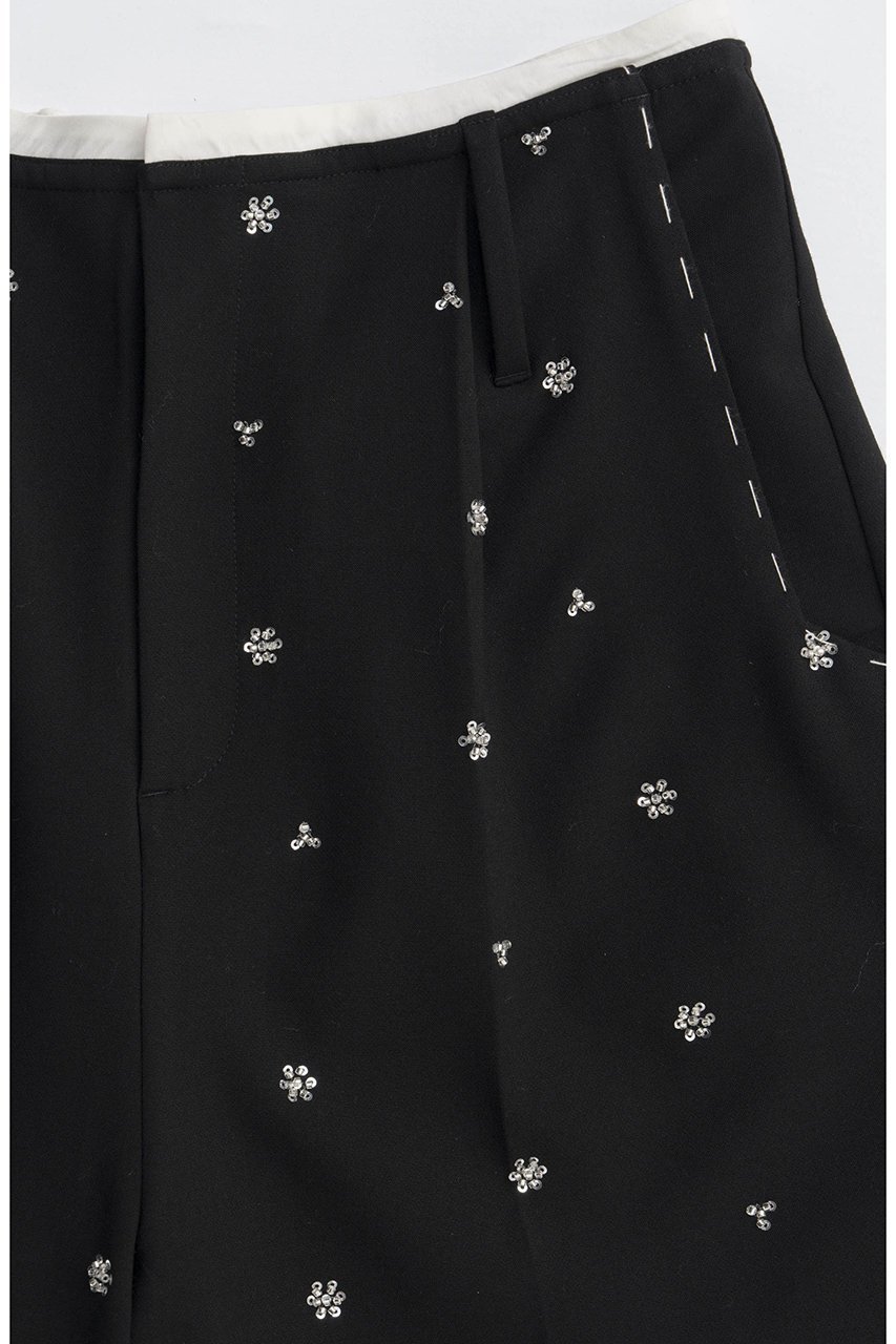 【メゾンスペシャル/MAISON SPECIAL】のSequin Flower Shorts/スパンコールフラワーハーフパンツ 人気、トレンドファッション・服の通販 founy(ファニー) 　ファッション　Fashion　レディースファッション　Fashion for Women　パンツ　Pants & Trousers　ショートパンツ・ハーフパンツ　High-Waisted & Relaxed Shorts　2025年　2025　2025-2026秋冬・A/W　Autumn/Winter 2025–26 AW25–26　ショート　Short, Short Length　スパンコール　Sequins, Sequin Embellishment　ハンド　Hand, Handmade　ハーフ　Half, Half-Length　バランス　Balance, Style Balance　フラワー　Flower, Floral　エレガント 上品　Elegant　A/W・秋冬　Autumn/Winter　other-3|ID: prp329100004635405 ipo3291000000033383839