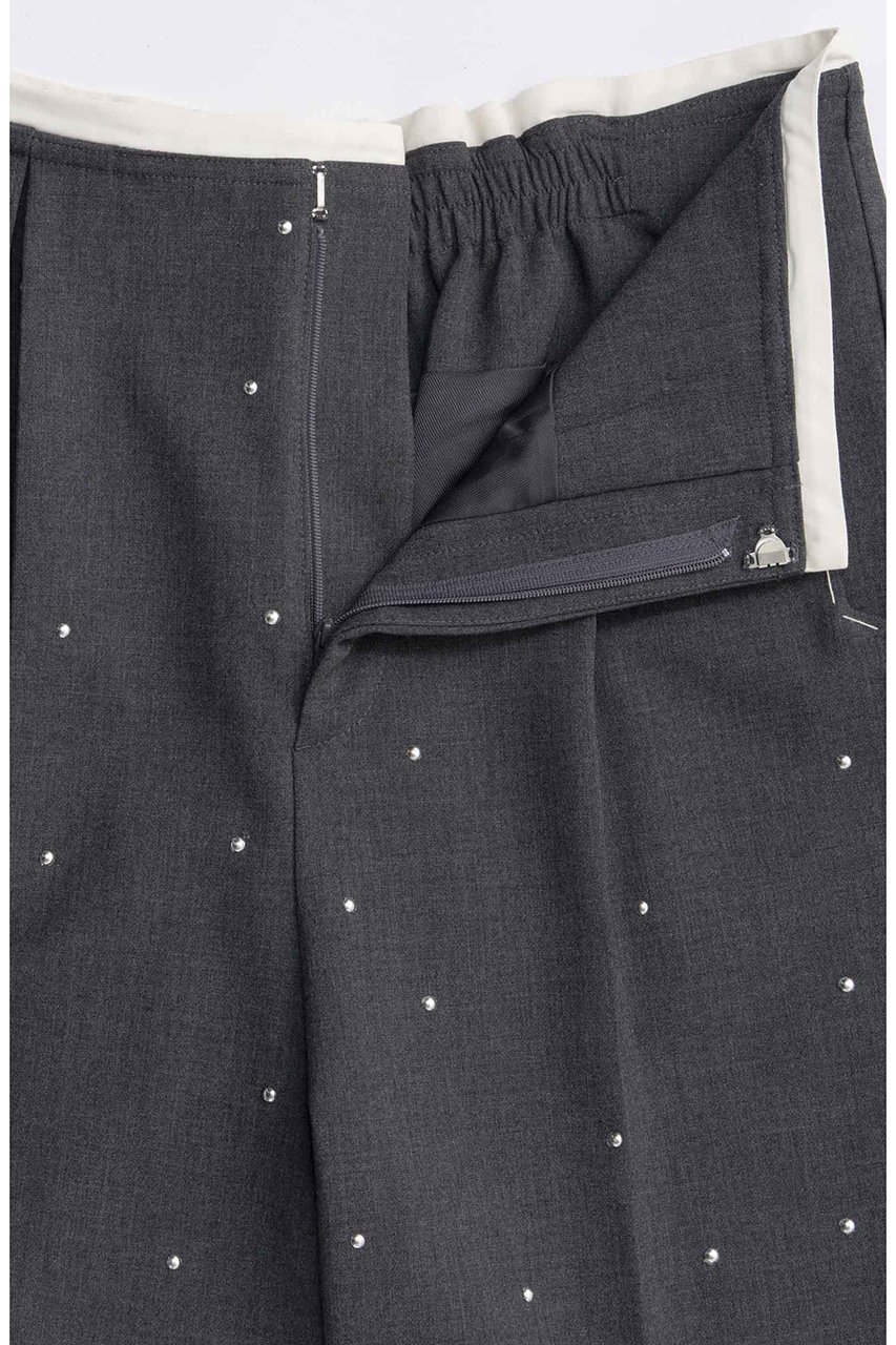 【メゾンスペシャル/MAISON SPECIAL】のStuds Worsted Shorts/スタッズウーステッドハーフパンツ 人気、トレンドファッション・服の通販 founy(ファニー) 　ファッション　Fashion　レディースファッション　Fashion for Women　パンツ　Pants & Trousers　ショートパンツ・ハーフパンツ　High-Waisted & Relaxed Shorts　2025年　2025　2025-2026秋冬・A/W　Autumn/Winter 2025–26 AW25–26　ショート　Short, Short Length　スタッズ　Studs, Metal Accents　ハンド　Hand, Handmade　ハーフ　Half, Half-Length　バランス　Balance, Style Balance　ランダム　Random, Irregular　エレガント 上品　Elegant　A/W・秋冬　Autumn/Winter　other-4|ID: prp329100004635406 ipo3291000000033383849