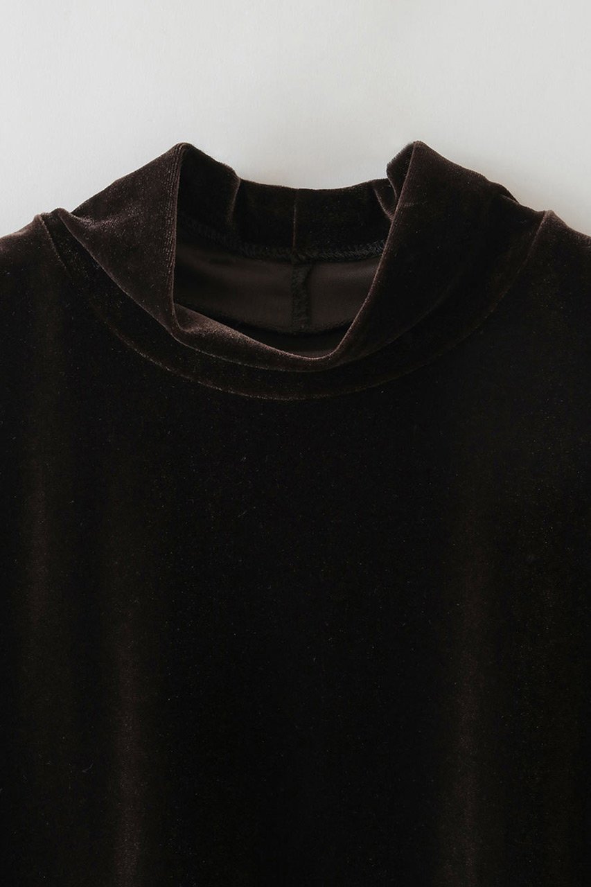 【ハー/HER.】の【8/14 12:00販売開始】ベロアハイネックプルオーバー 人気、トレンドファッション・服の通販 founy(ファニー) 　ファッション　Fashion　レディースファッション　Fashion for Women　トップス・カットソー　Cut & Sew Tops　シャツ・ブラウス・オフィスカジュアル　Elegant Blouses & Button-Ups　ロングTシャツ・Tシャツ　Longline T-Shirts & Tees　カジュアルプルオーバー・ニットトップス　Pullovers & Knit Tops / Casual Pullovers　カットソー・ベーシックTシャツ　Cut-and-Sewn Tops / Stretch Tees & Basics　ベロアトップス　Velour Tops / Velvet-Look Items　2025年　2025　2025-2026秋冬・A/W　Autumn/Winter 2025–26 AW25–26　おすすめ　Recommended / Our Picks　シンプル　Simple, Minimal　スリーブ　Sleeve, Long Sleeve / Short Sleeve　タンク　Tank Top, Sleeveless Top　ハイネック　High Neck, Mock Neck　ベロア　Velour, Soft Velvet　ロング　Long, Long-Length　エレガント 上品　Elegant　定番　Standard, Basic Item　秋　Autumn　A/W・秋冬　Autumn/Winter　other-2|ID: prp329100004636008 ipo3291000000033393939